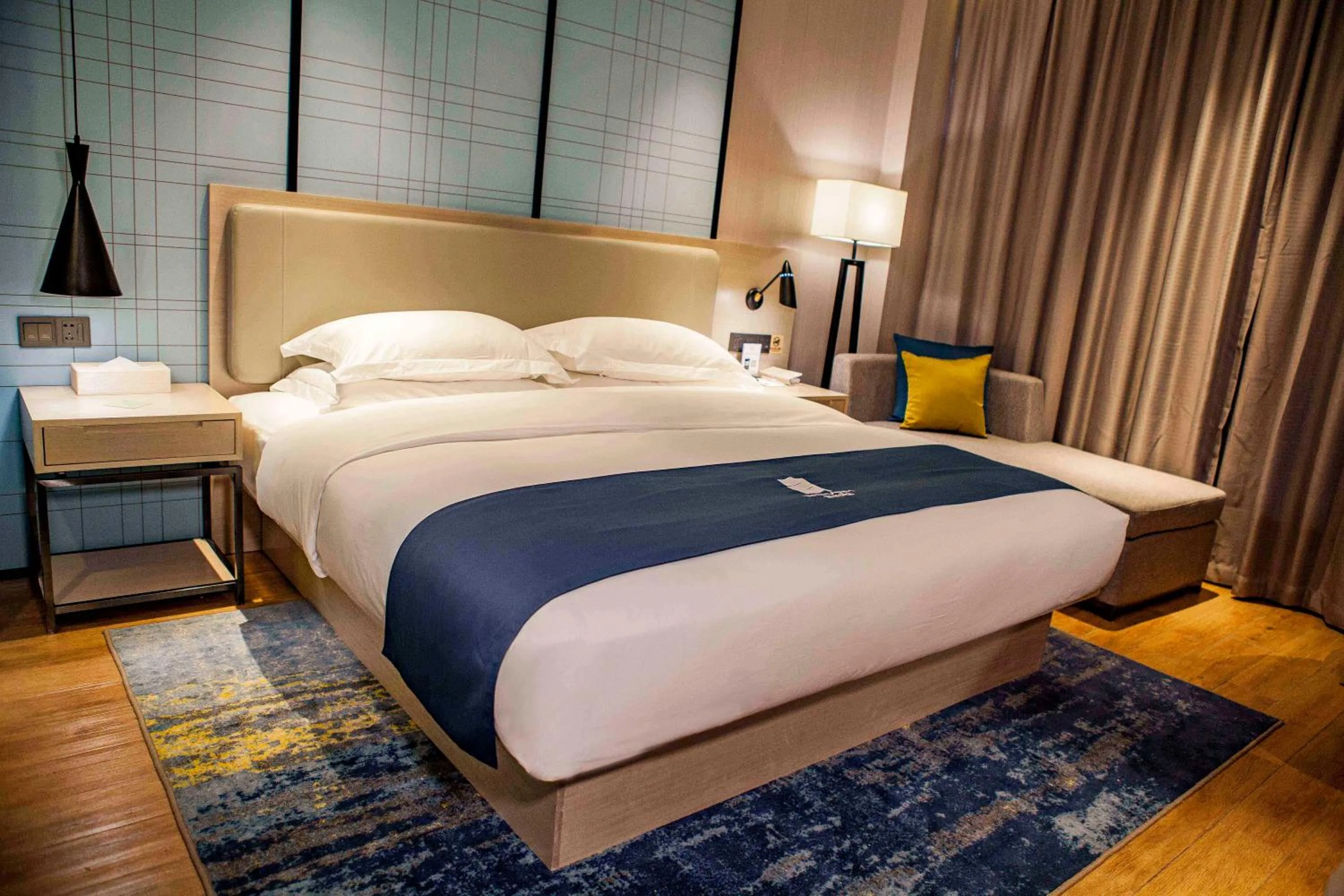 Photo of the whole room, Bed in Echarm Hotel Dongxing Minzu Road