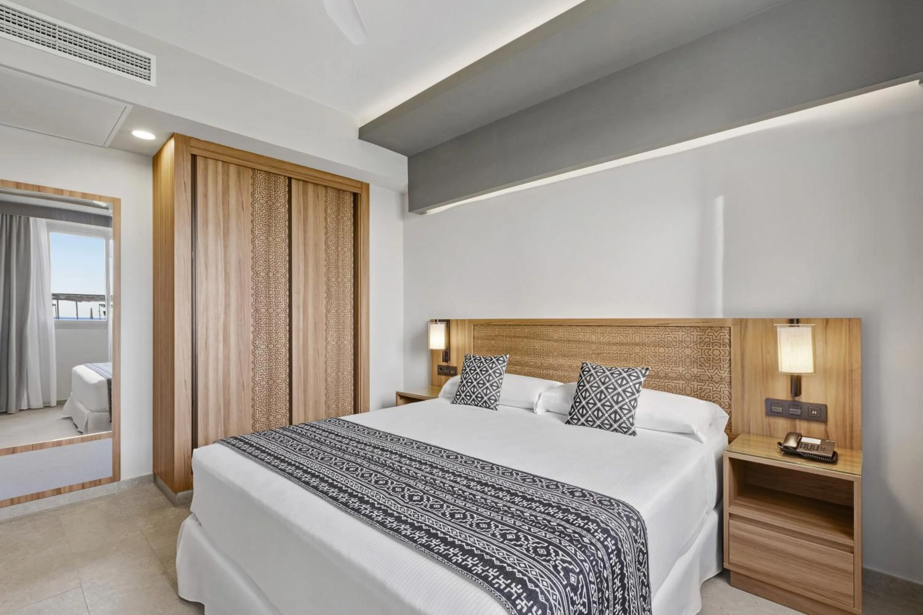 Bed in Hotel Riu Palace Santa Maria - All Inclusive