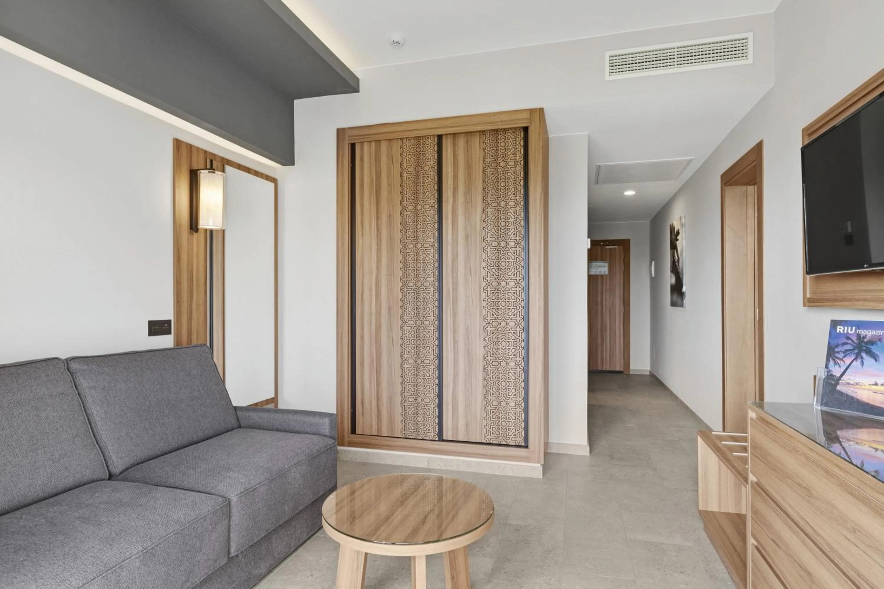 TV and multimedia in Hotel Riu Palace Santa Maria - All Inclusive