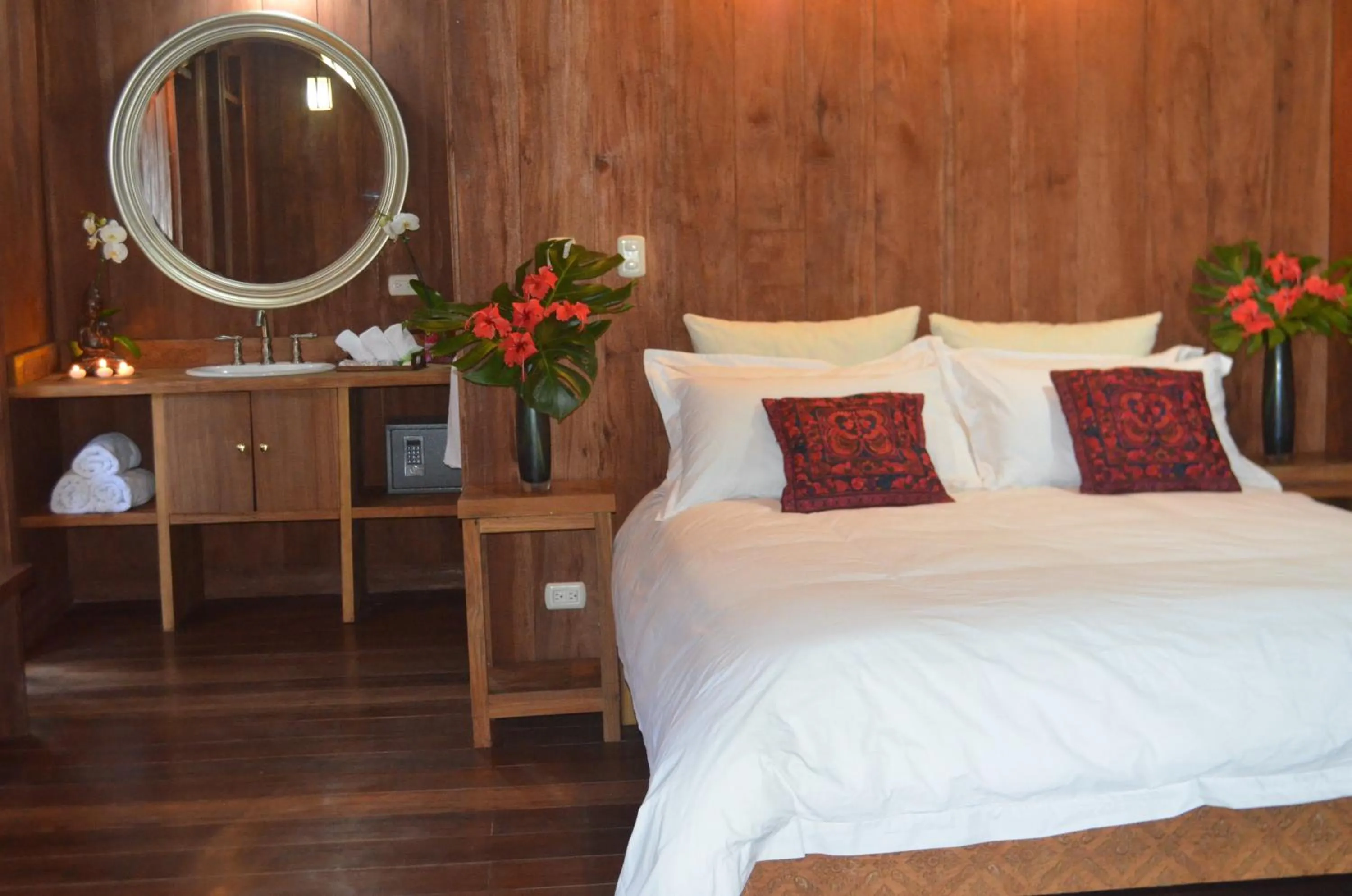 Bedroom, Bed in Lanna Ban Hotel