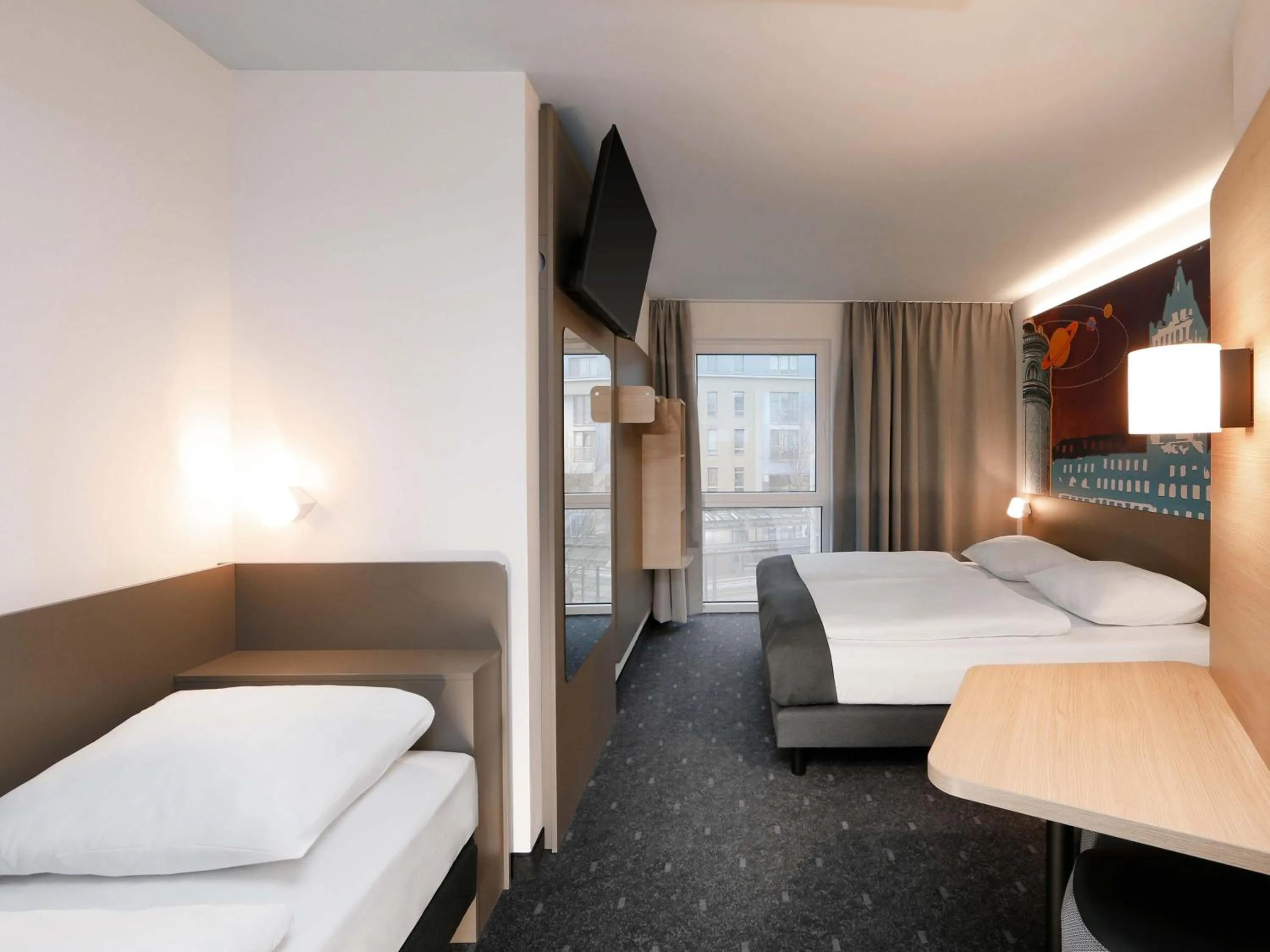 Photo of the whole room, Bed in B&B HOTEL Frankfurt-Oder