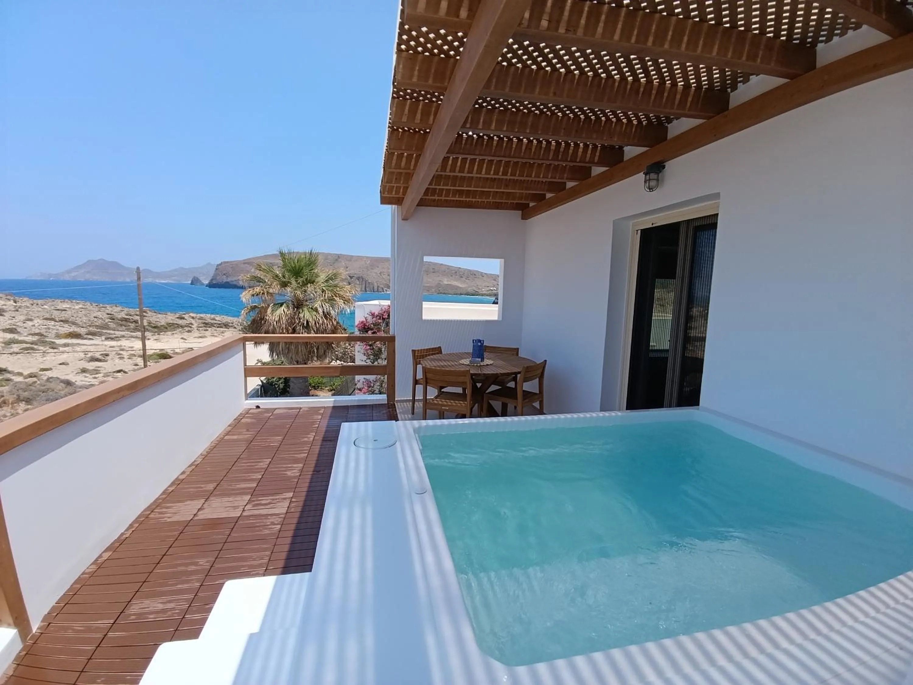 Vive Mare Milos