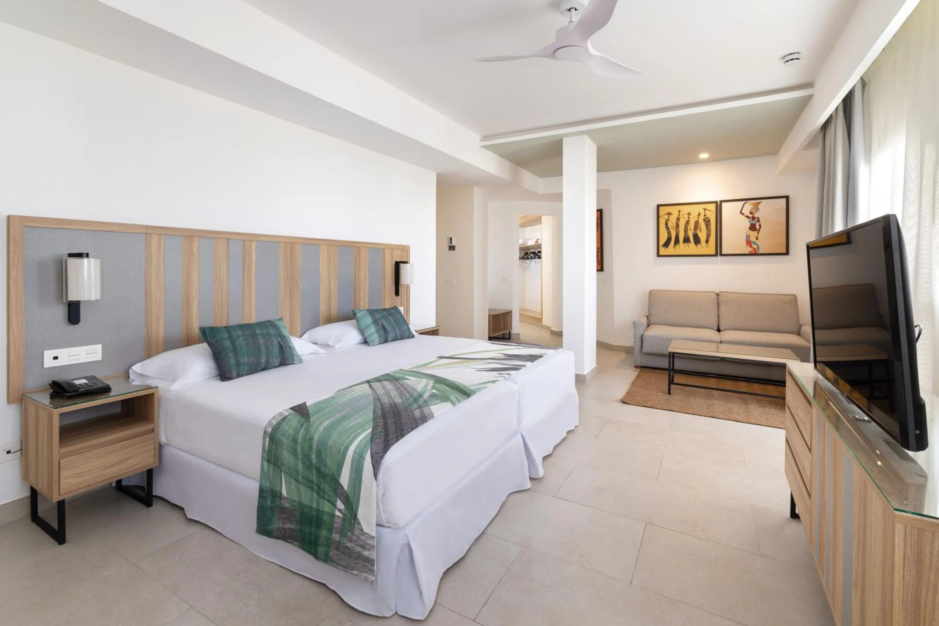 Bed in Hotel Riu Karamboa - Adults Only - All Inclusive