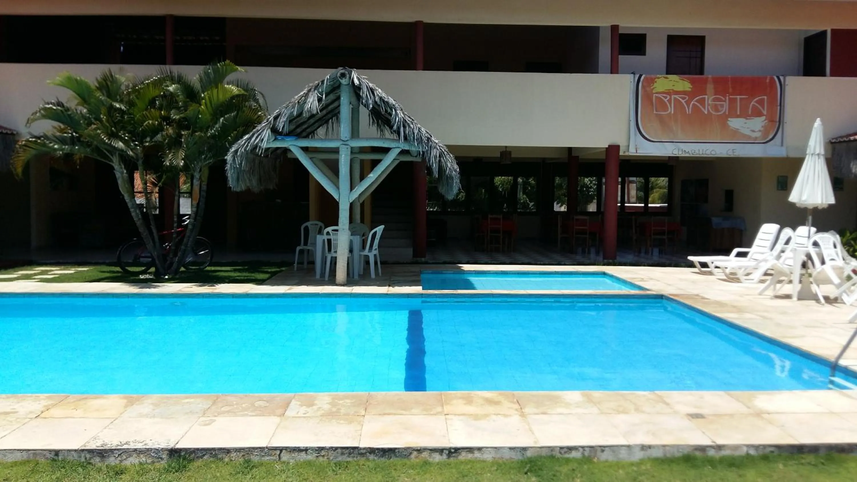 Swimming pool in Pousada Brasita