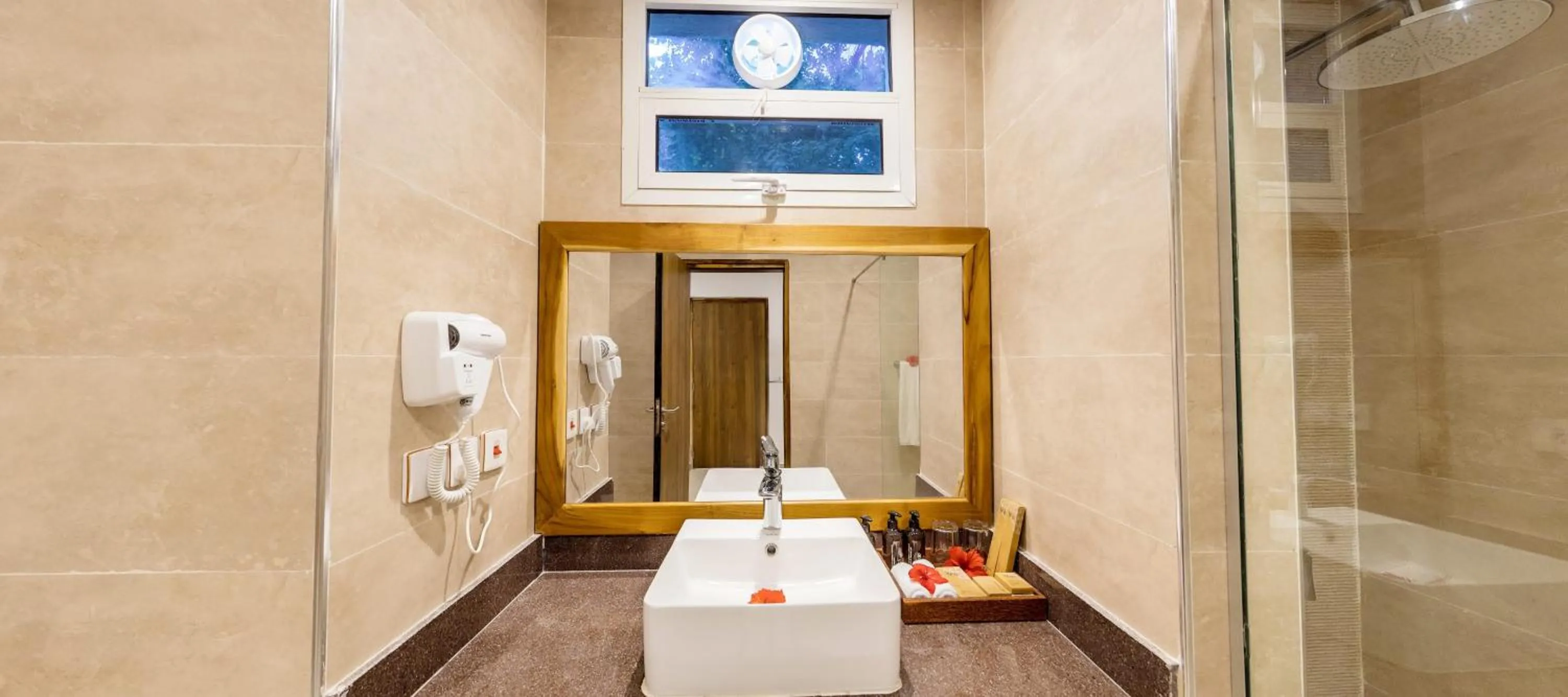 Bathroom in Royal Mandarin Hotel & Resort