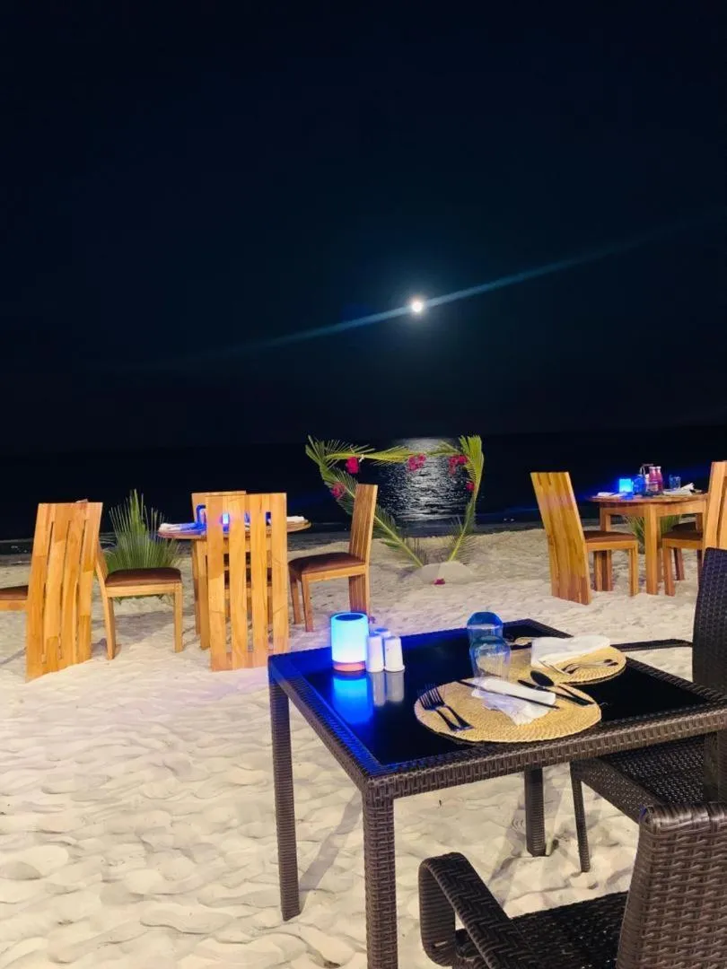 Restaurant/places to eat in Royal Mandarin Hotel & Resort