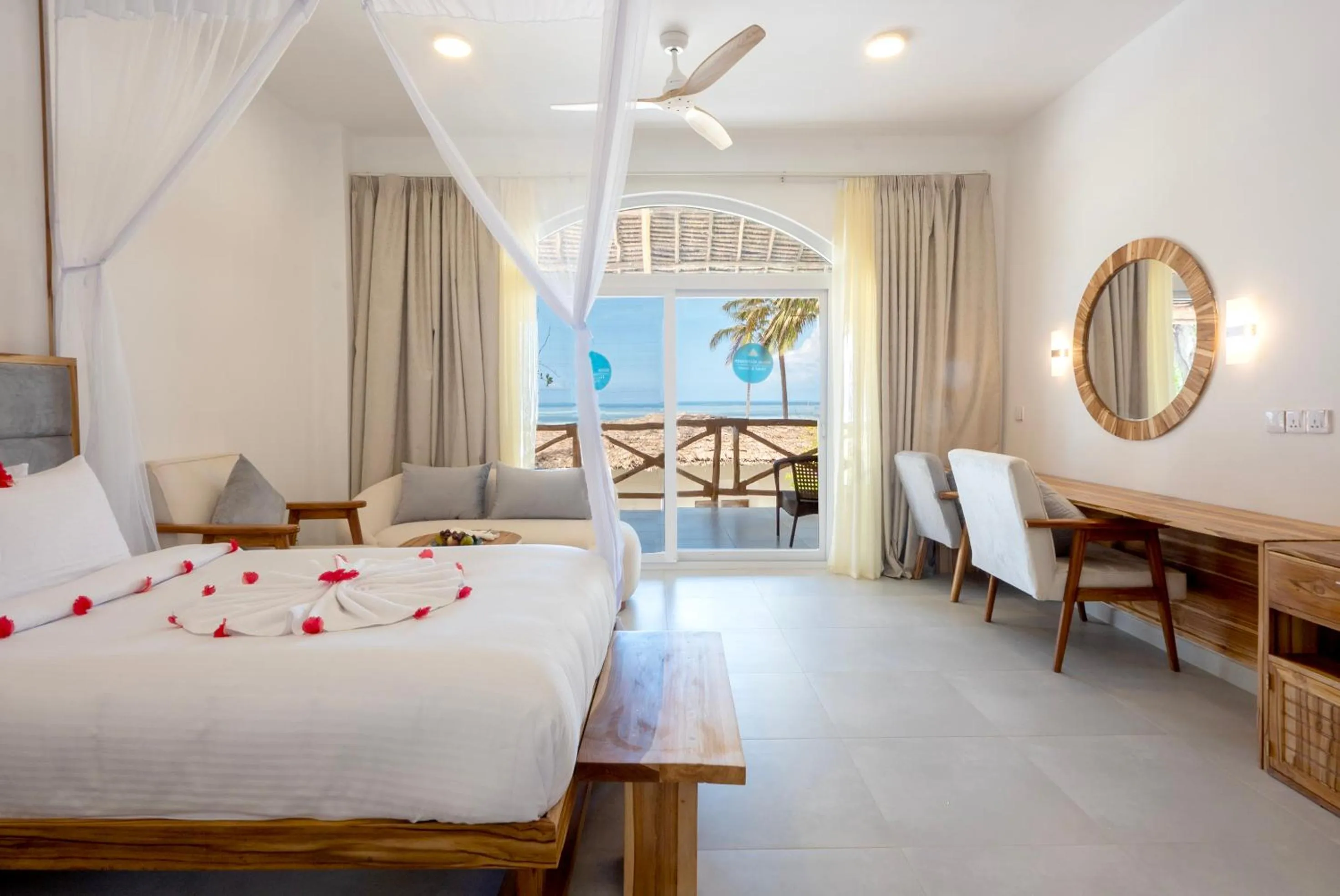 Bed in Royal Mandarin Hotel & Resort