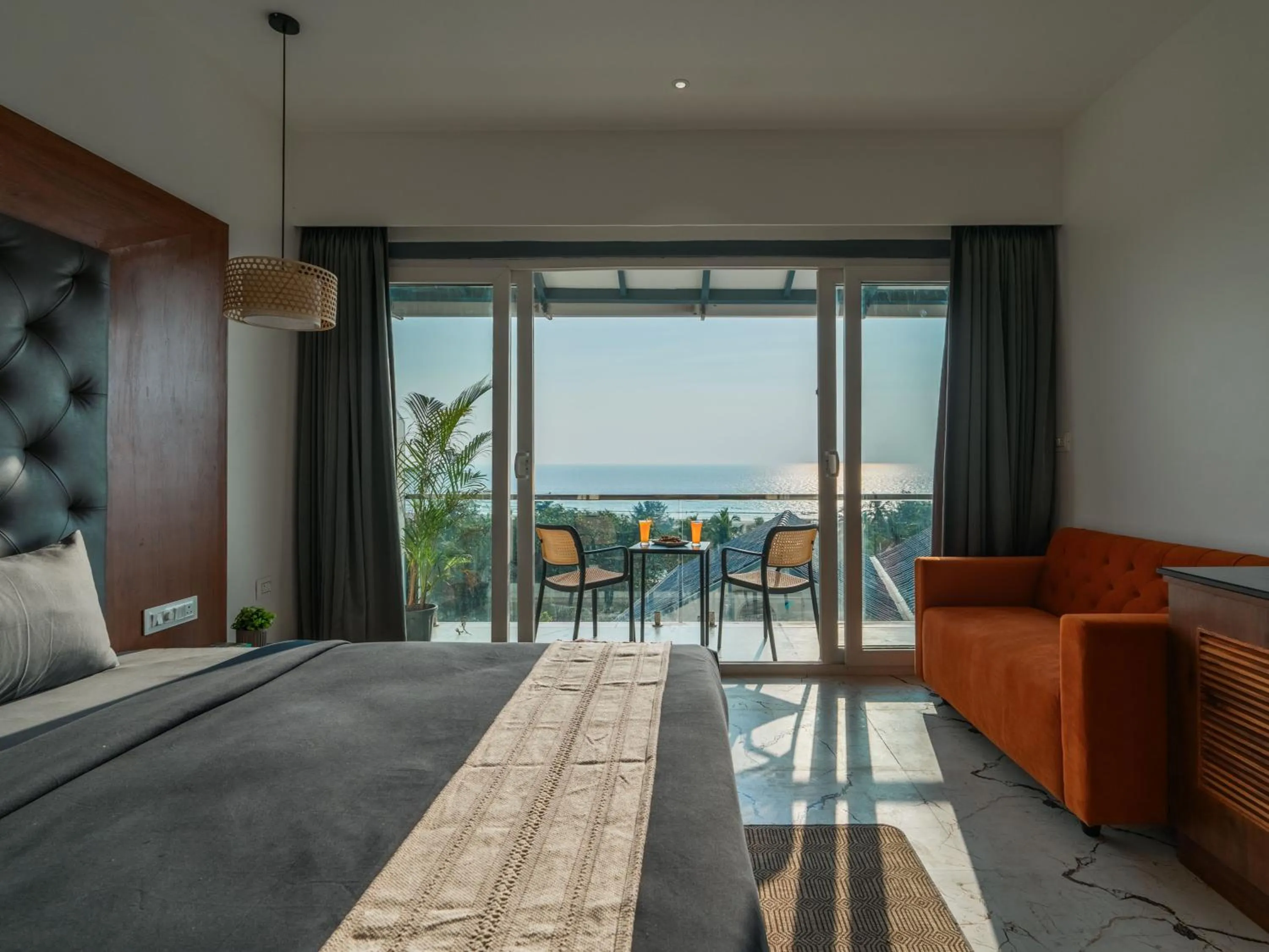 Sea view, Bed in The Hosteller Goa, Mandrem