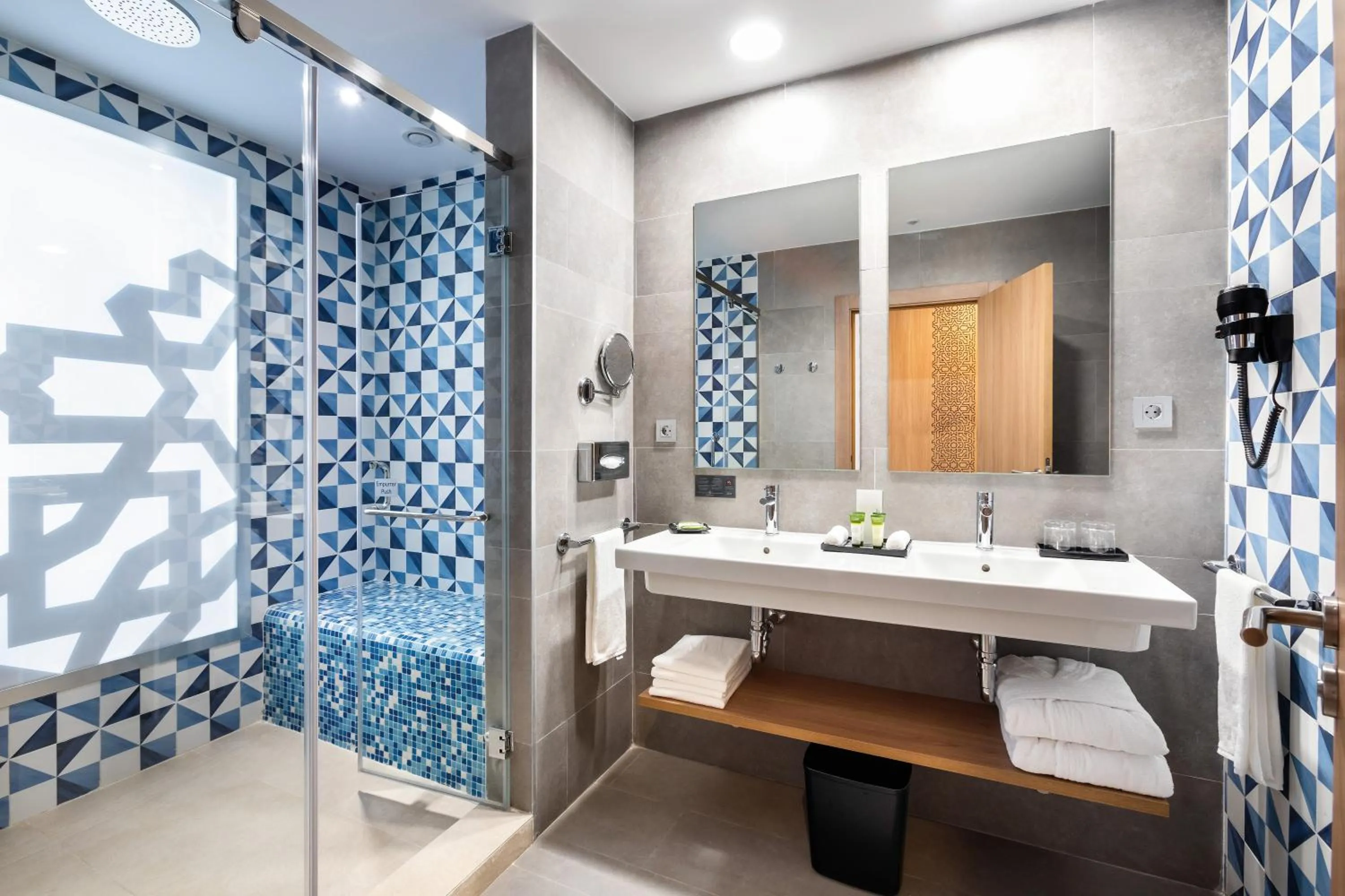 Shower in Hotel Riu Palace Boavista - All Inclusive