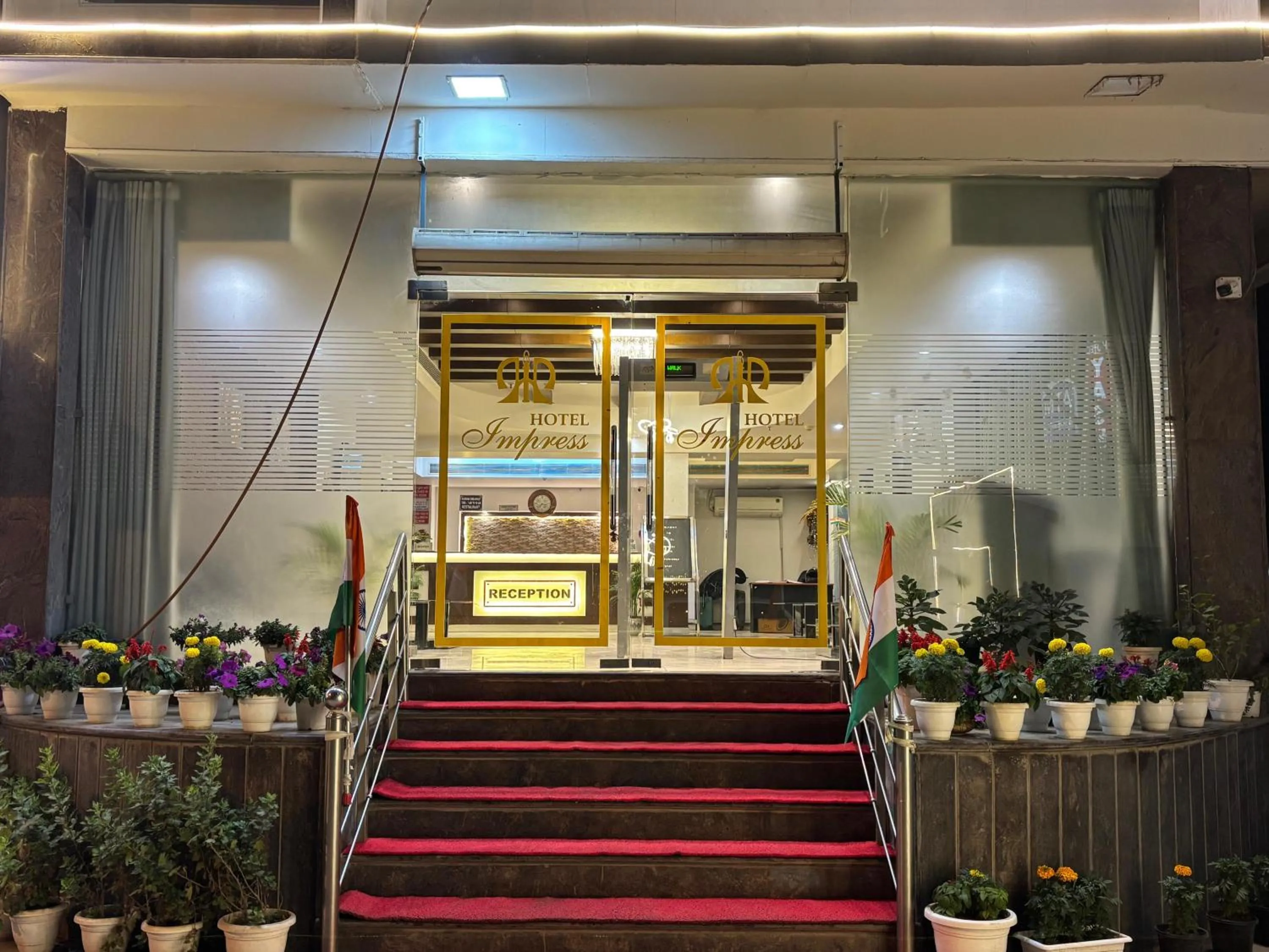 Hotel Impress By RMR Hotels