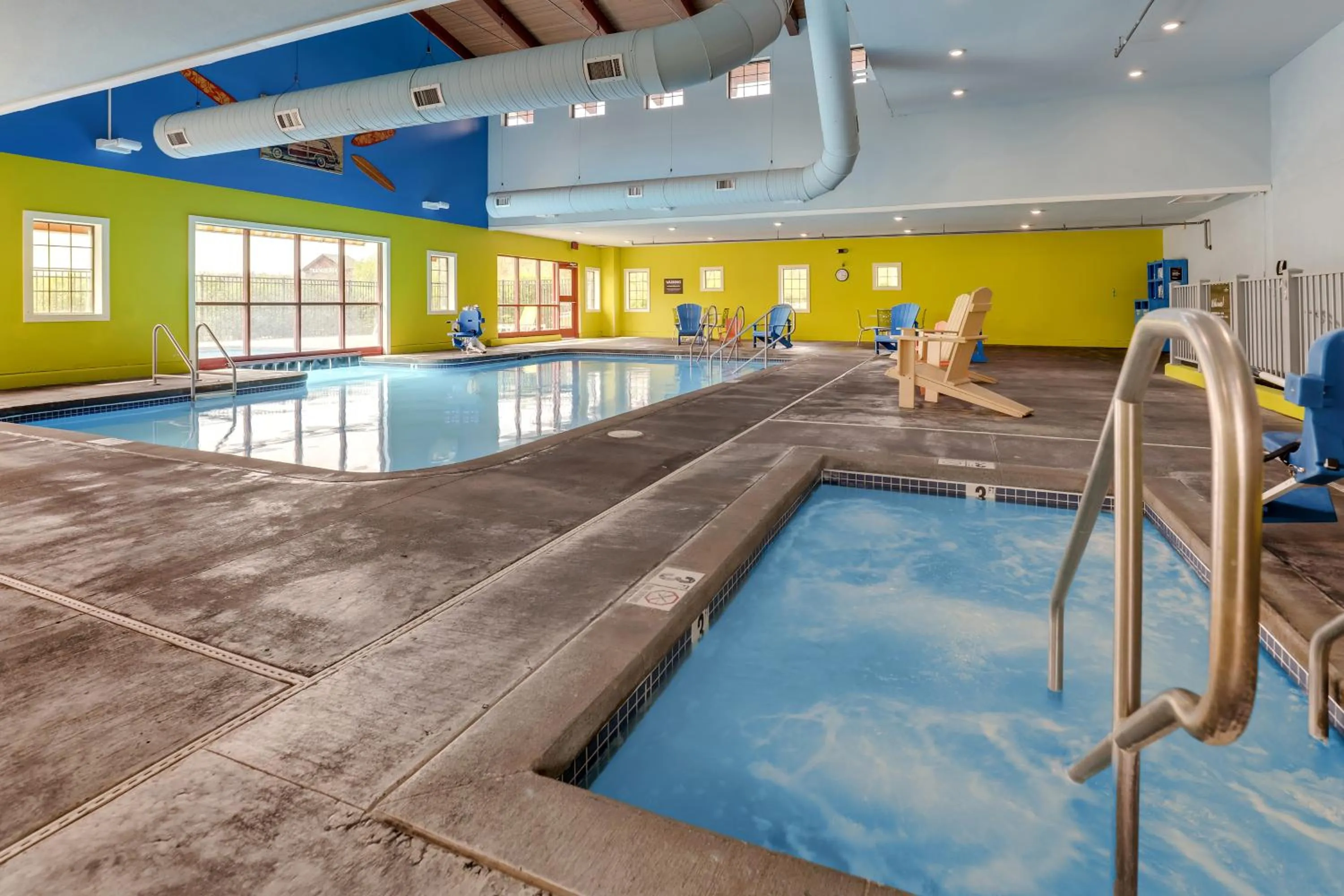 Hot Tub in Stoney Creek Hotel Kansas City - Independence