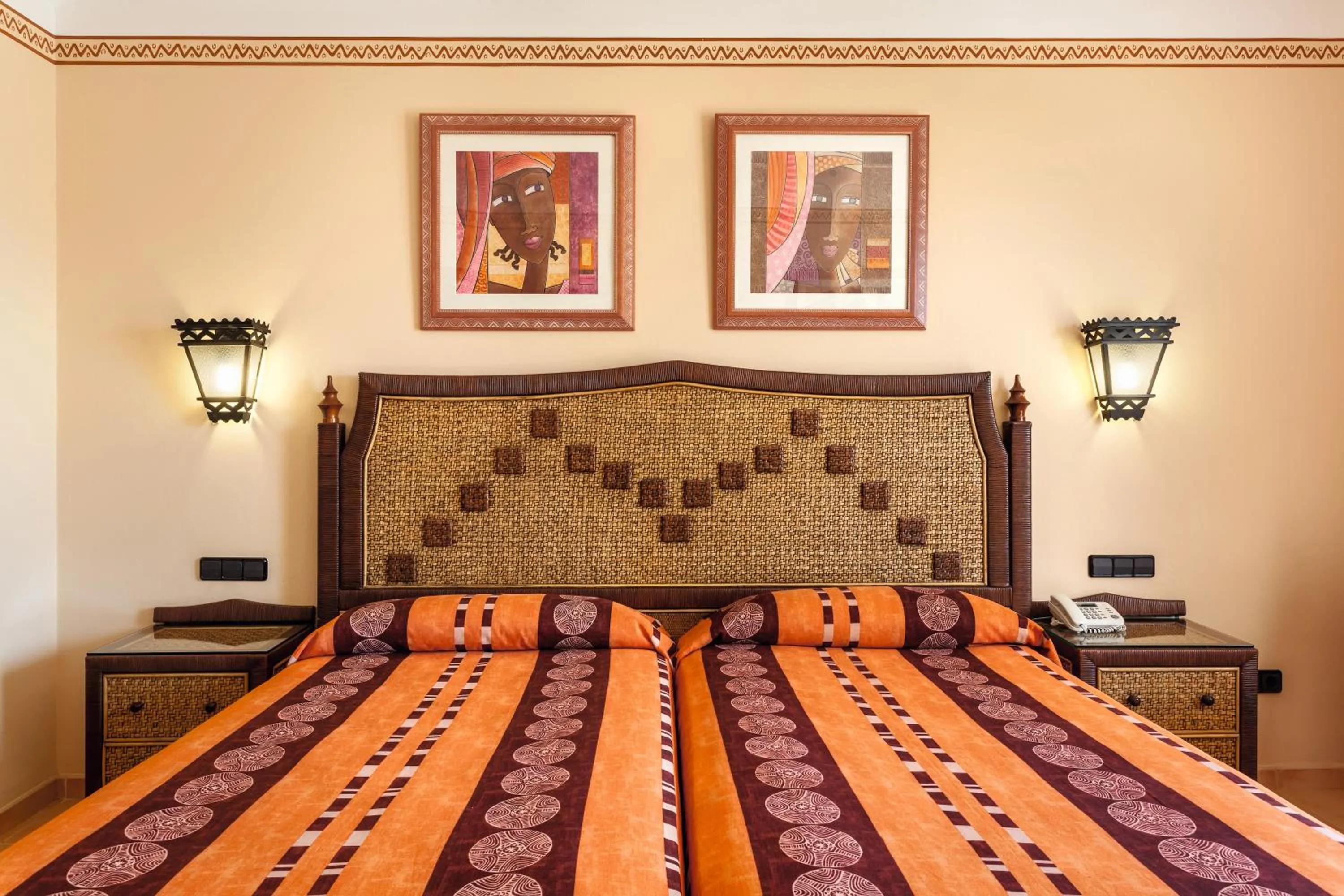 Bed in Hotel Riu Touareg - All Inclusive