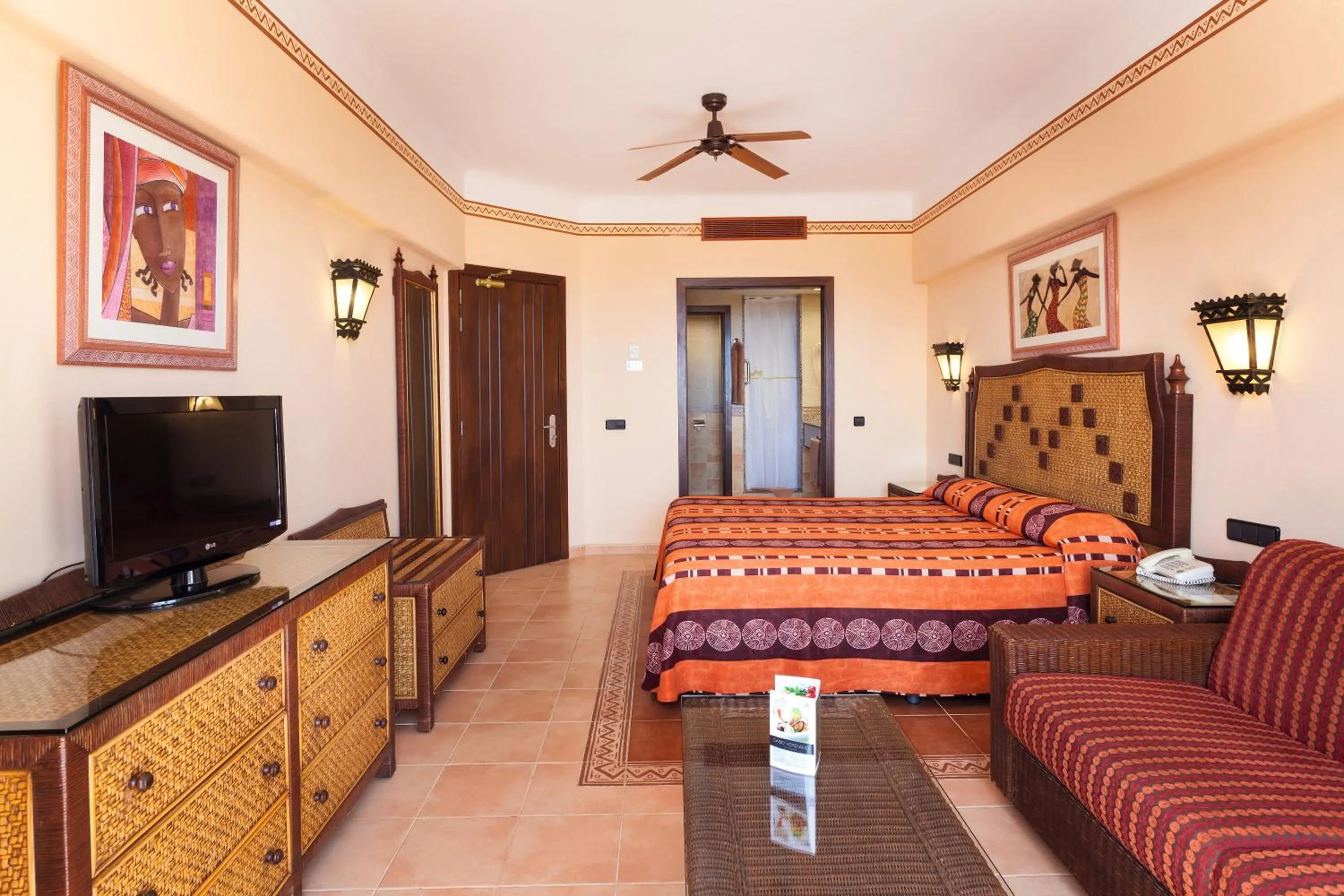 Bed in Hotel Riu Touareg - All Inclusive