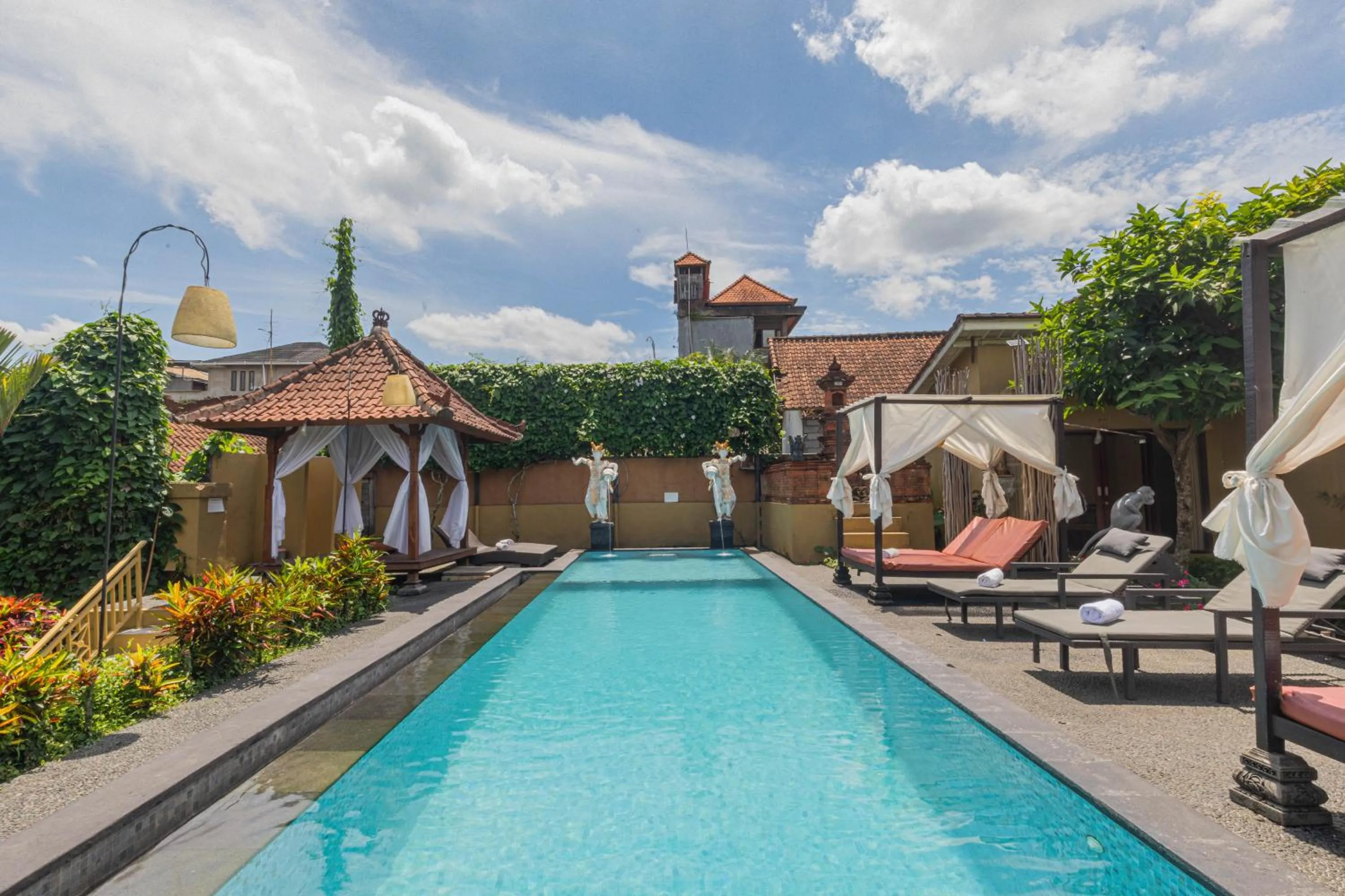 Swimming pool in Pondok Kutuh Guest House