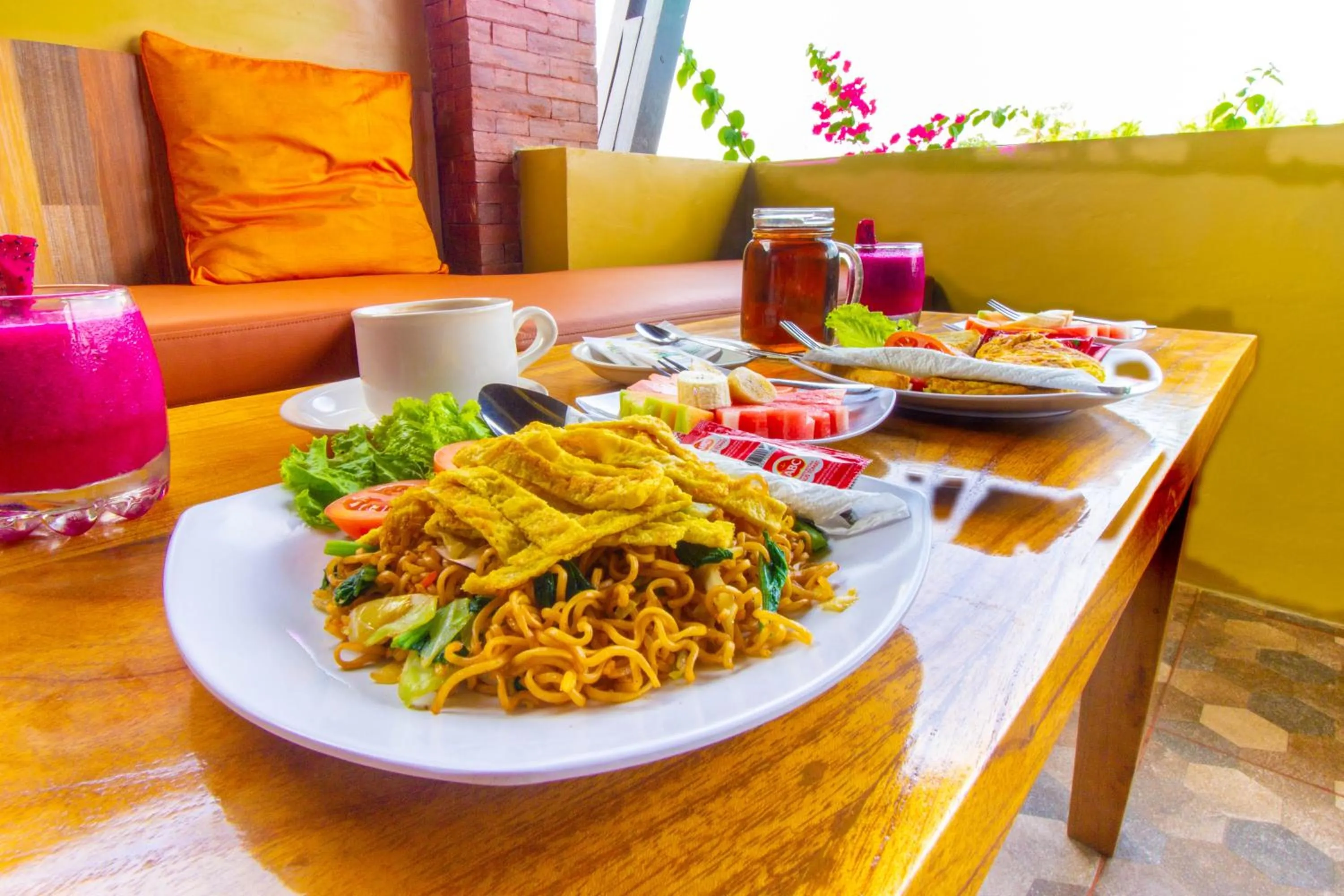 Food and drinks in Pondok Kutuh Guest House