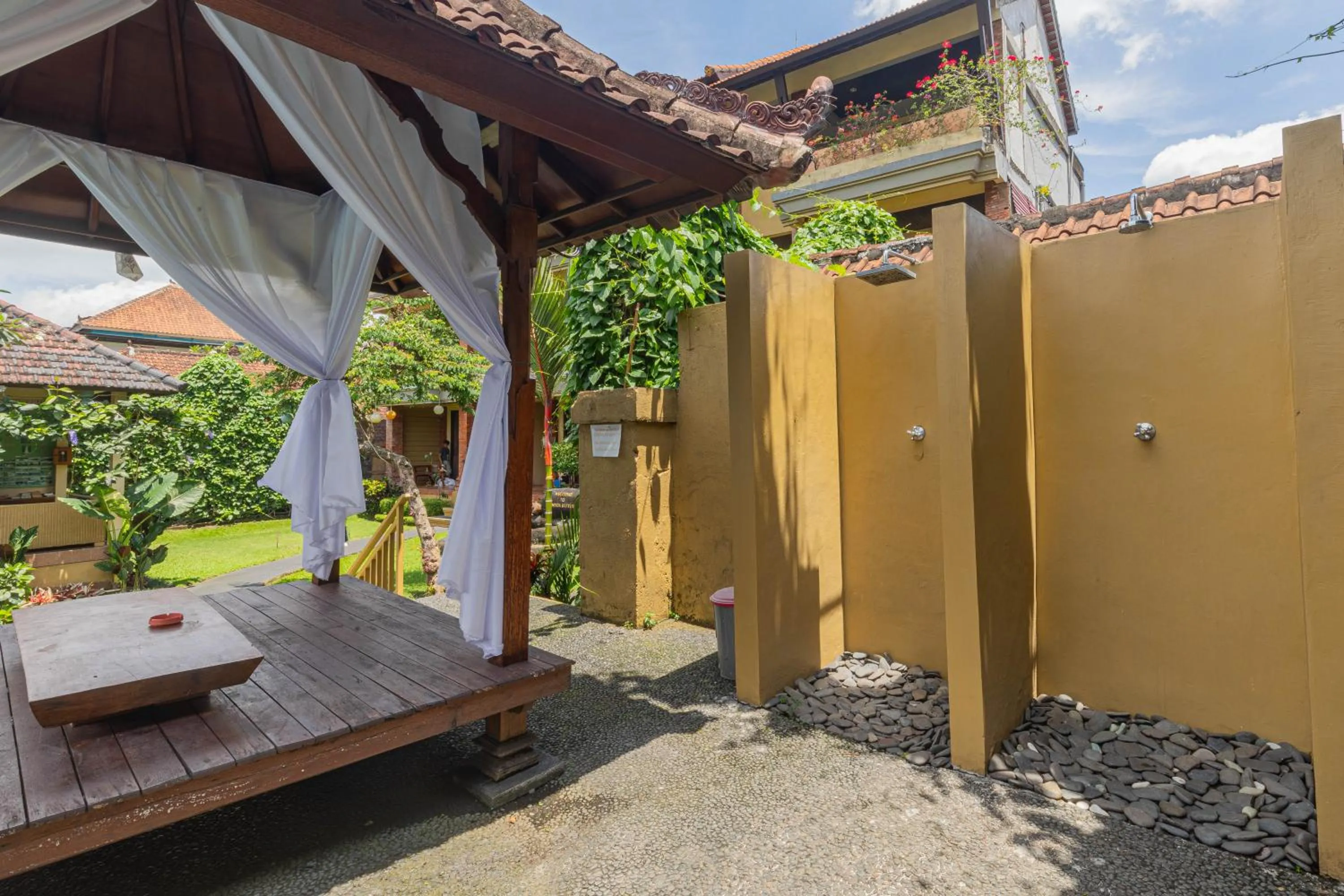 Swimming pool in Pondok Kutuh Guest House