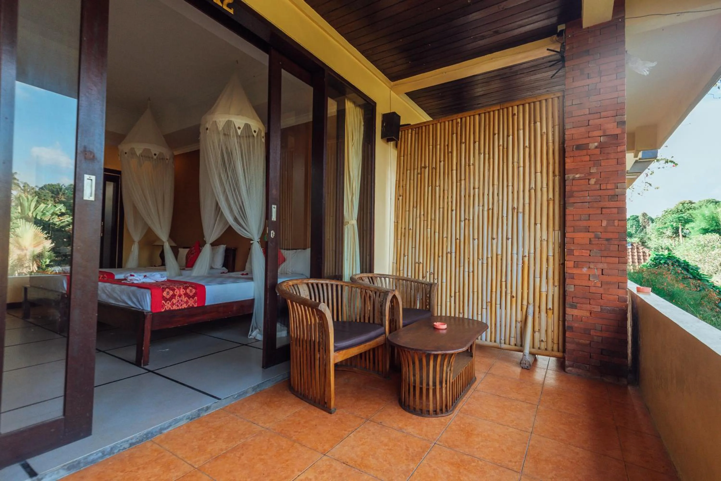 Balcony/Terrace, Bed in Pondok Kutuh Guest House