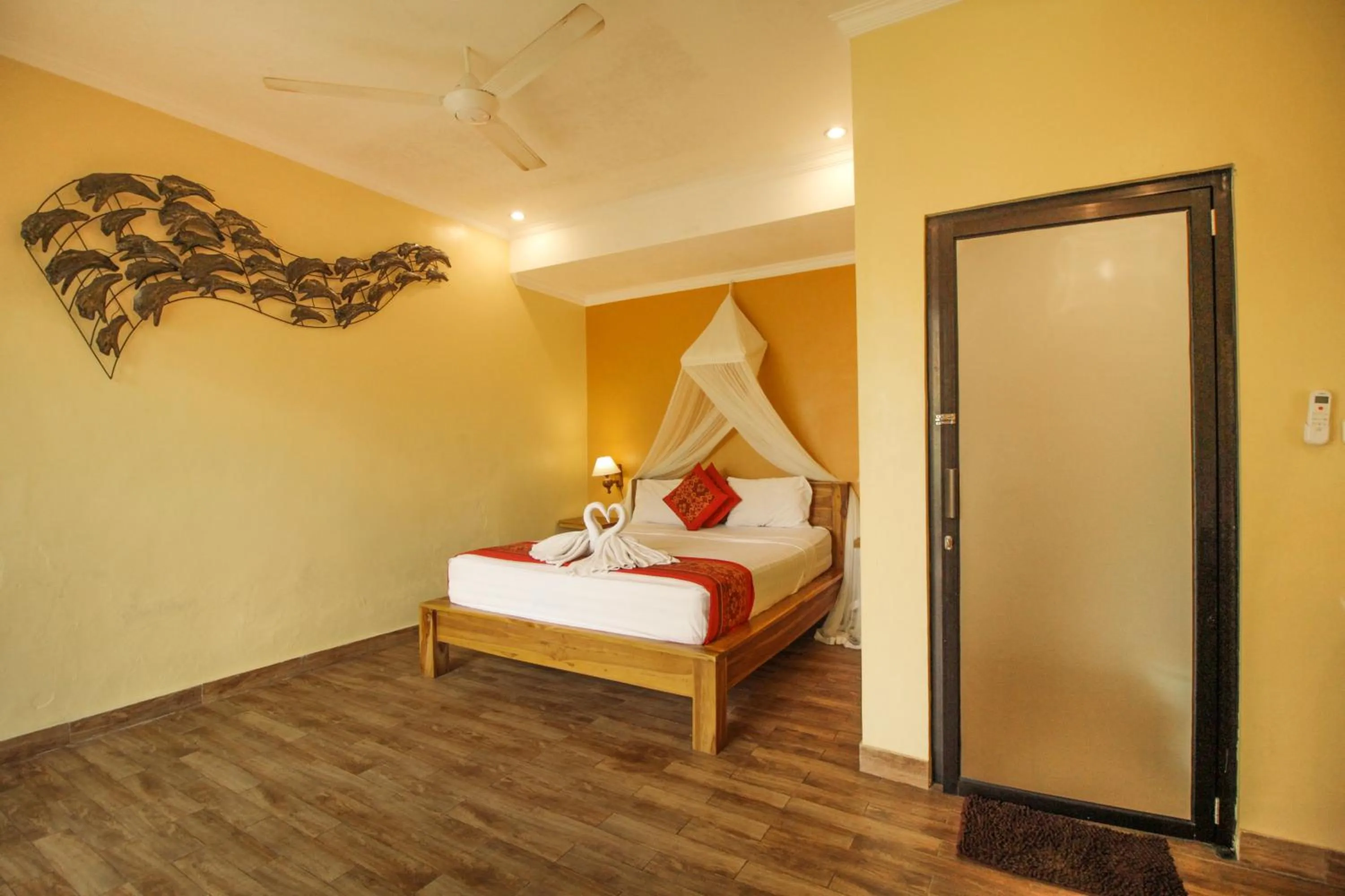 Photo of the whole room, Bed in Pondok Kutuh Guest House