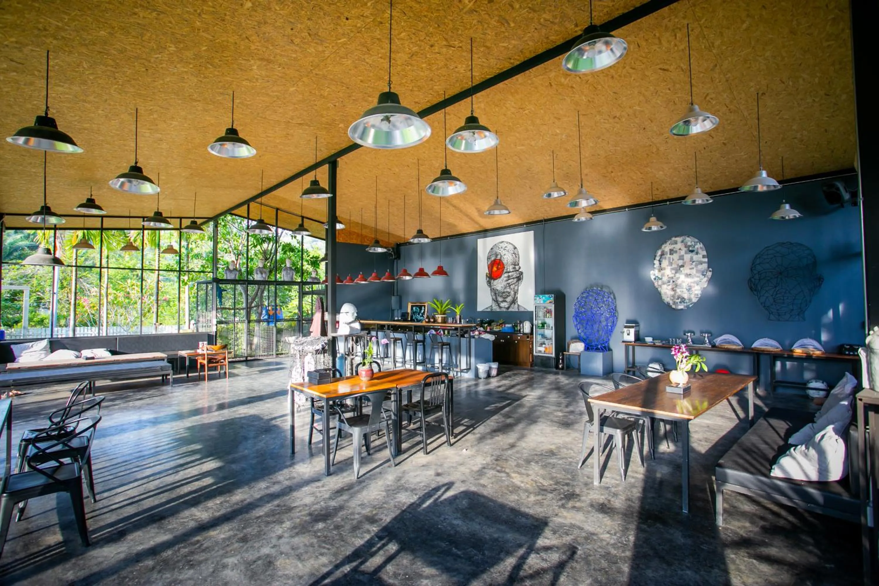 Restaurant/places to eat in Seava House Ao-Nang Krabi