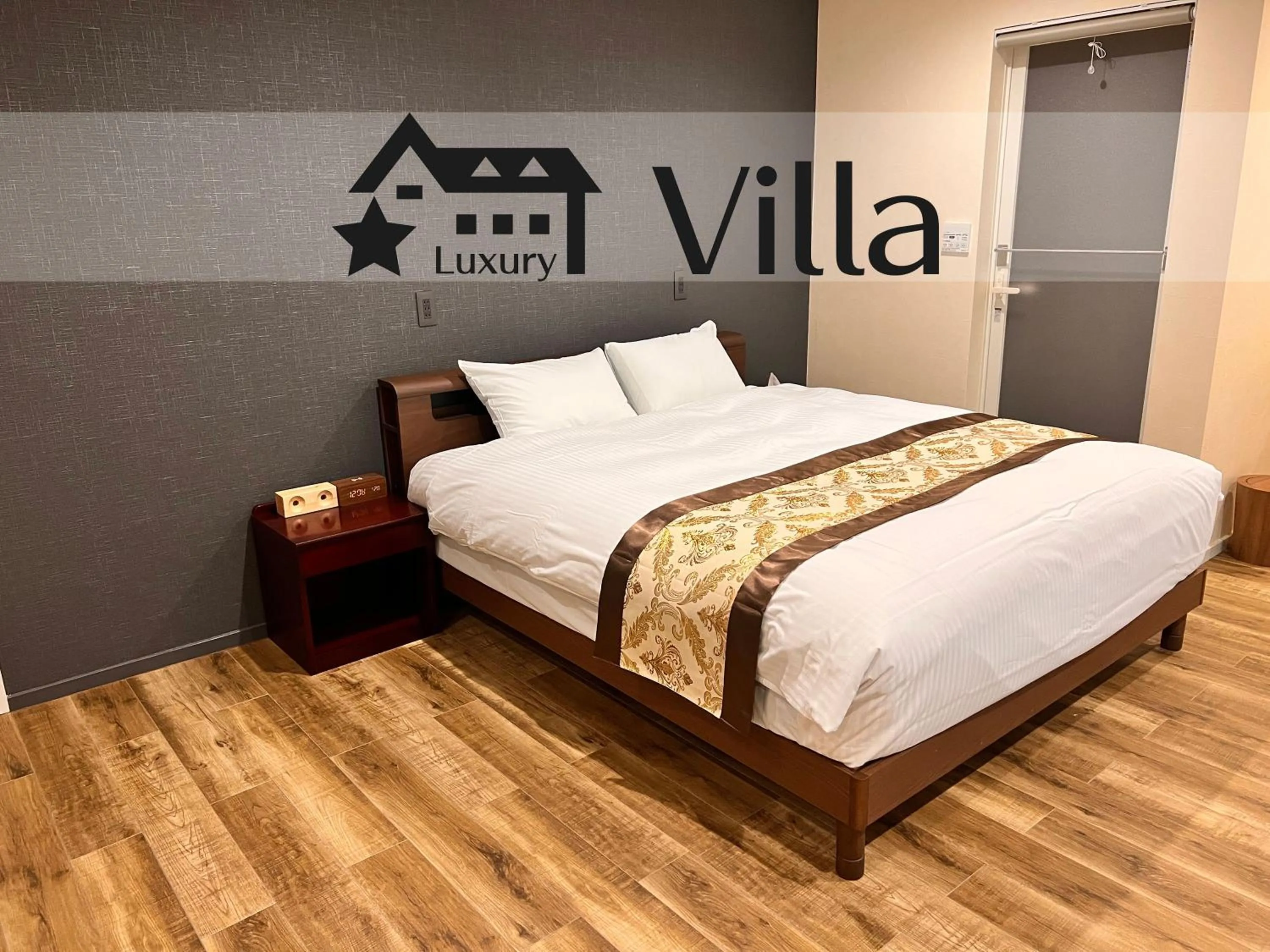 Bed in Meteor Garden