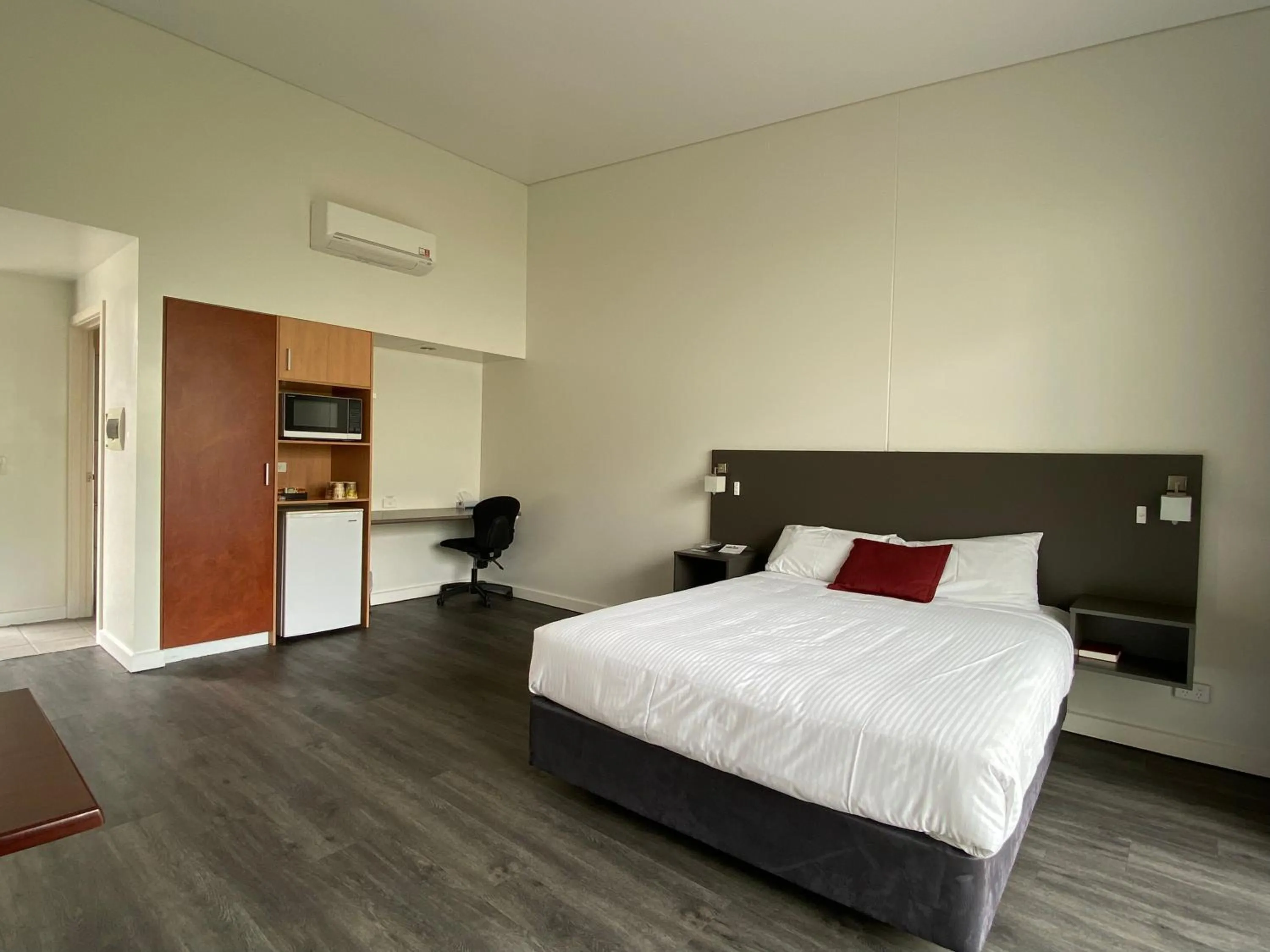 Coffee/tea facilities in Country Roads Motor Inn Dysart