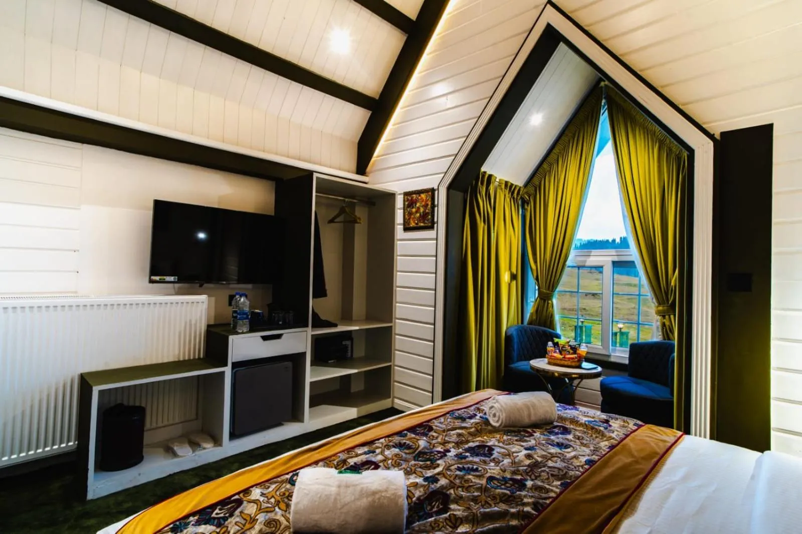 Green Rooms Resort