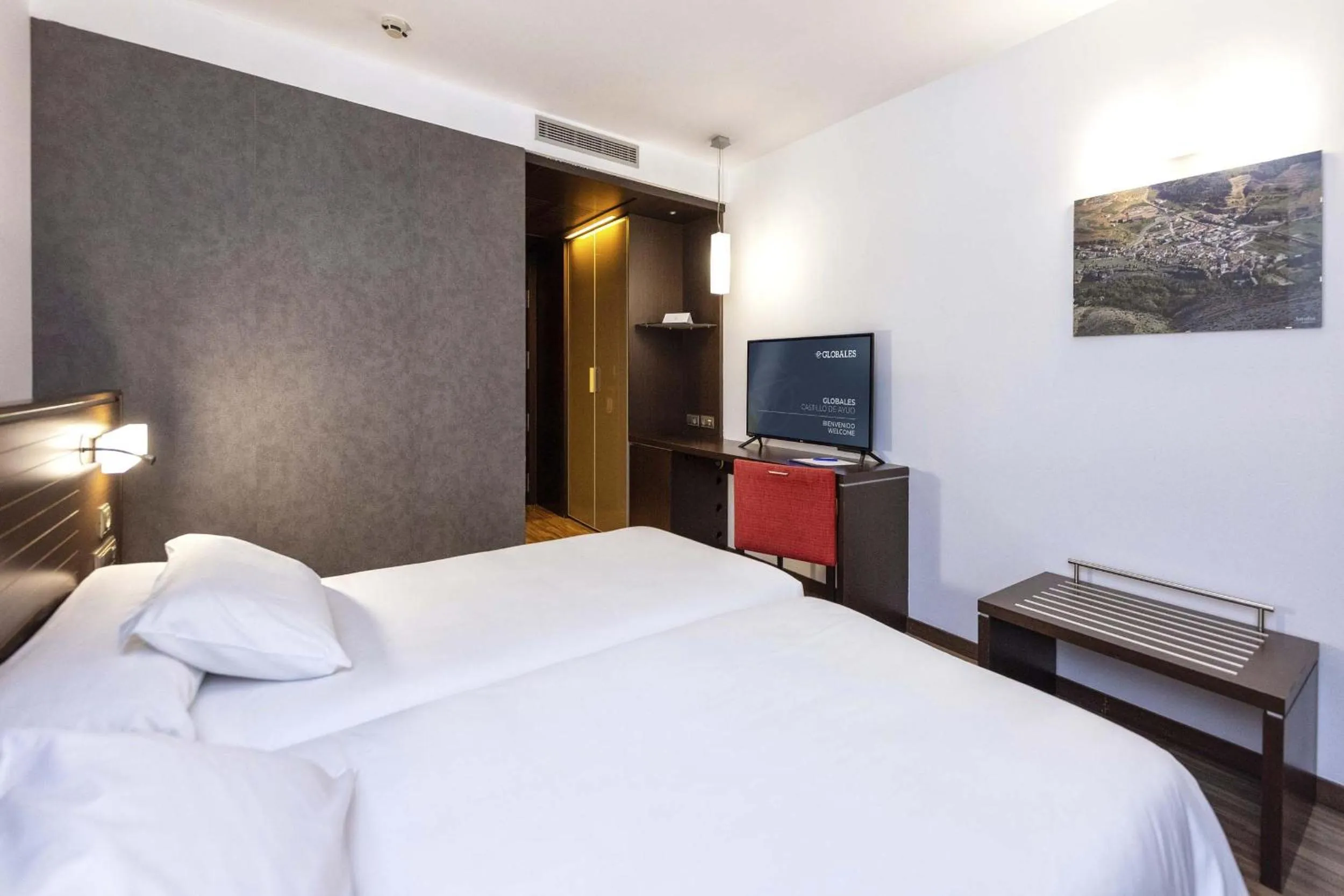 Bedroom, Bed in Globales Castillo de Ayud