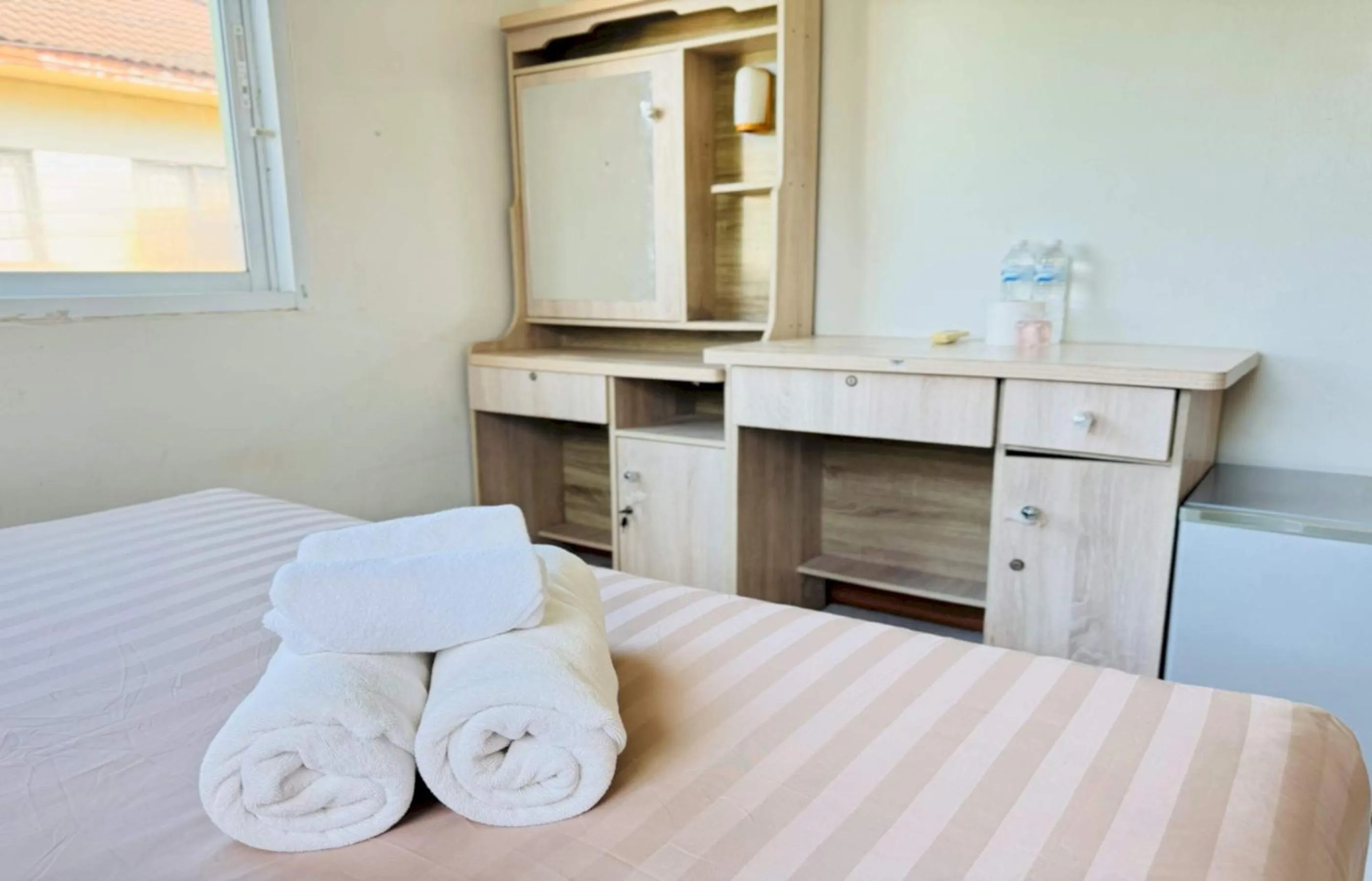 Photo of the whole room, Bed in Hotel O Bupatara Chiangmai