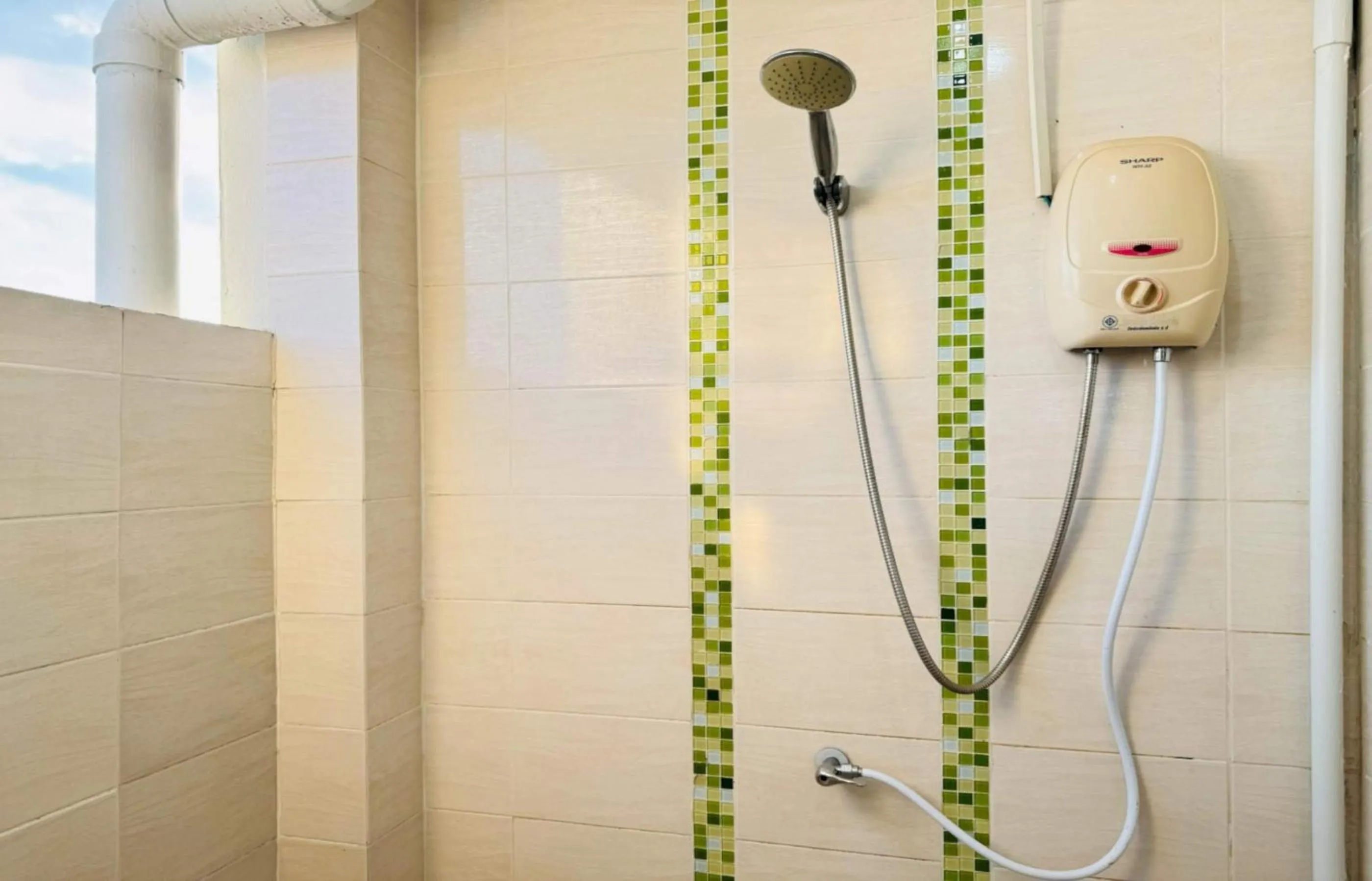 Bathroom in Hotel O Bupatara Chiangmai