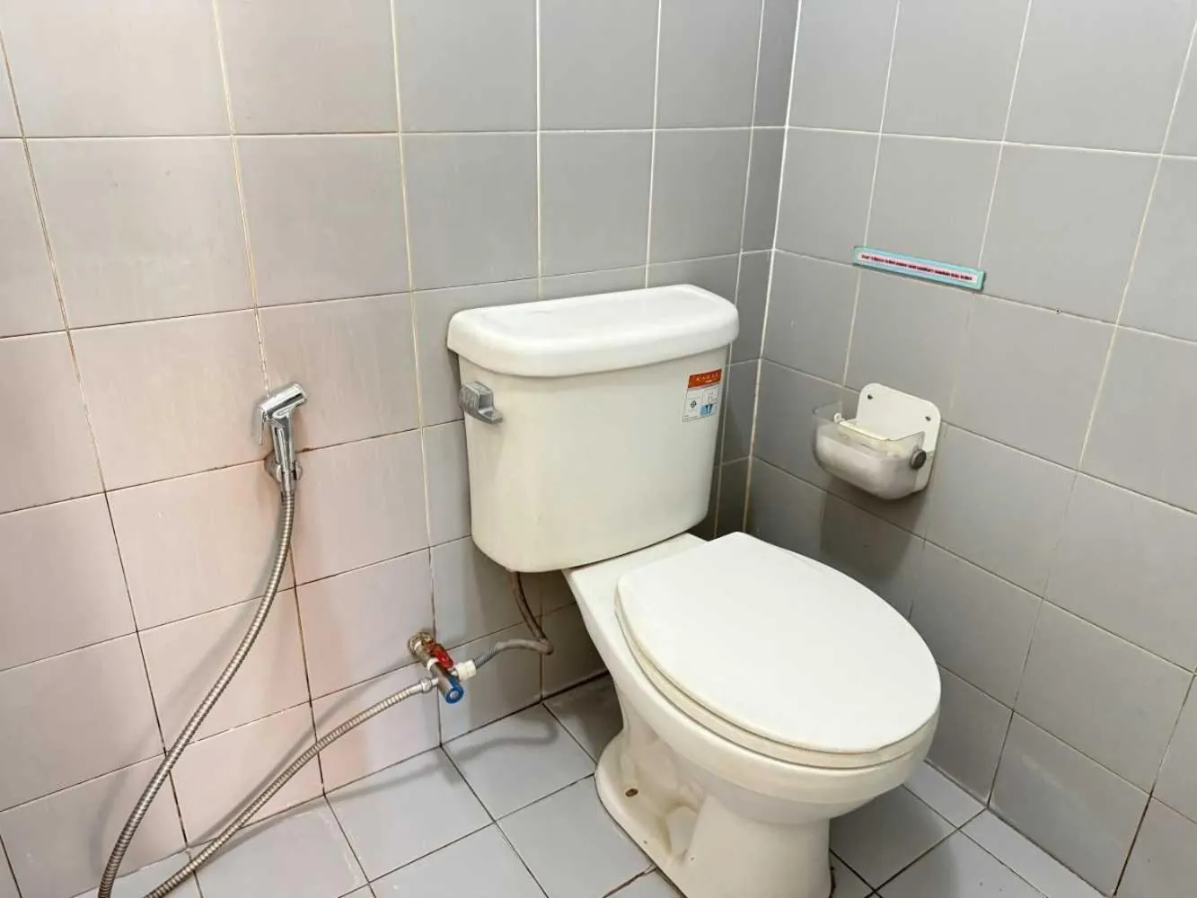 Bathroom in Hotel O Bupatara Chiangmai