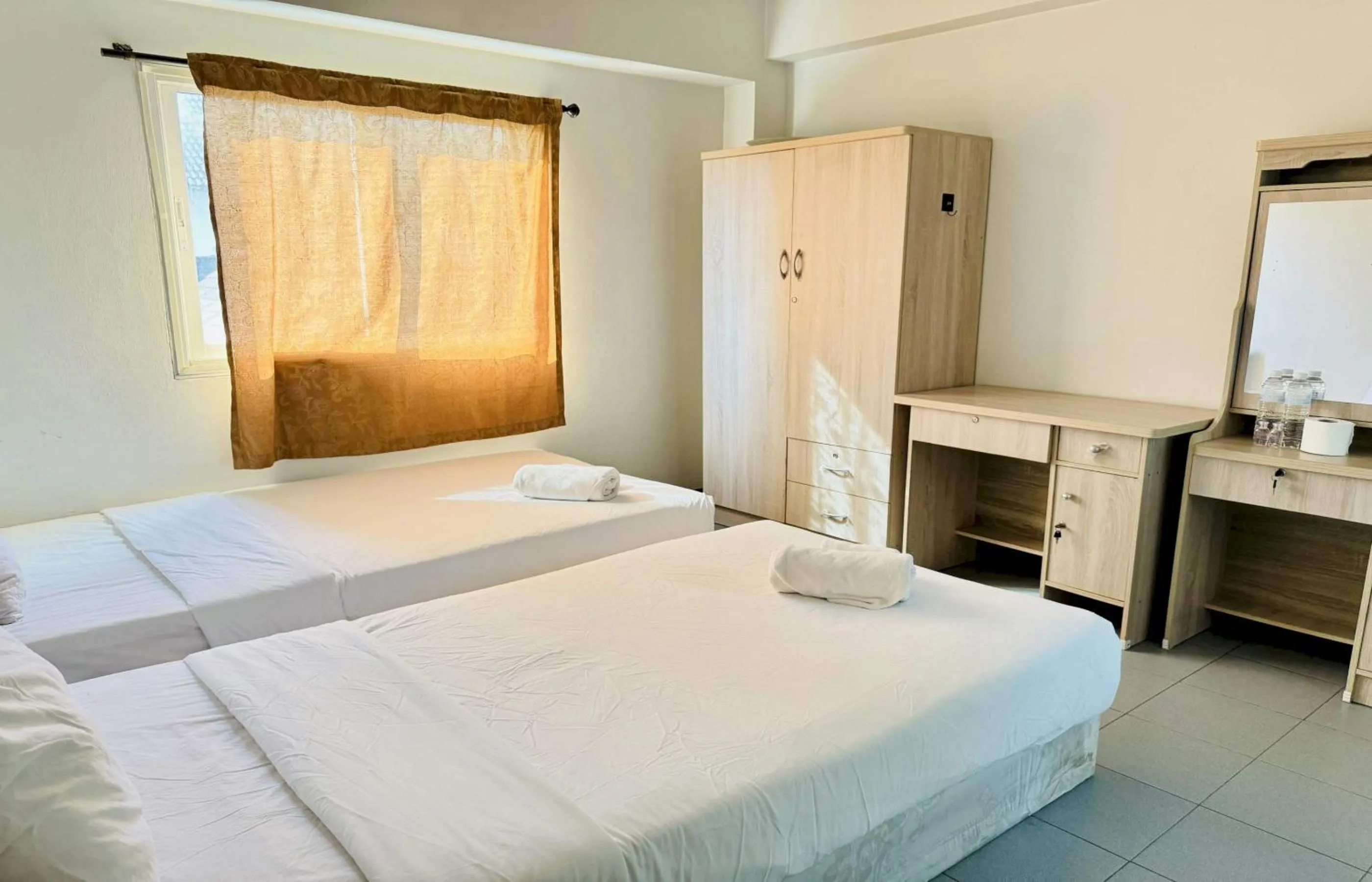 Photo of the whole room, Bed in Hotel O Bupatara Chiangmai