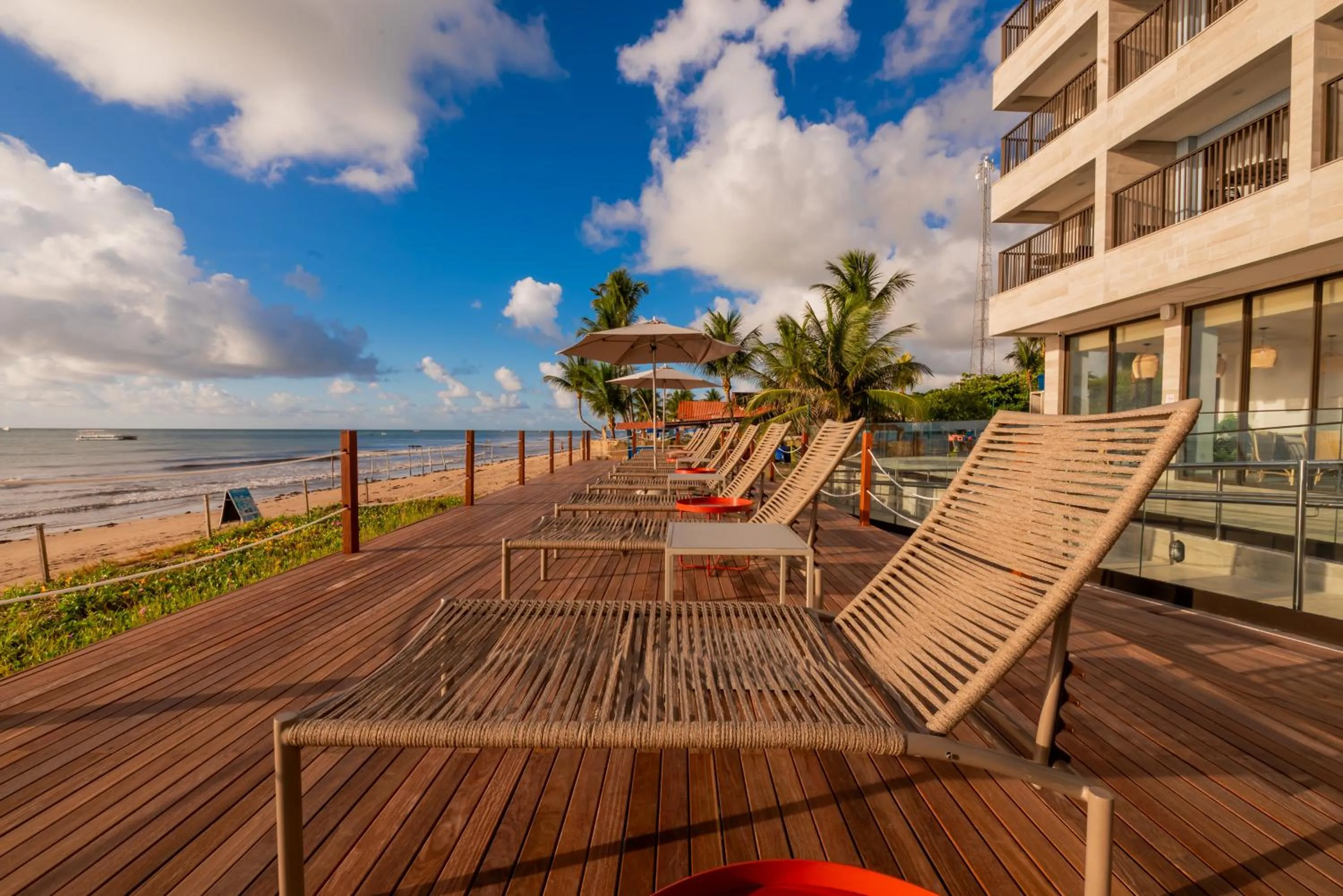 Patio in Ibis Styles Maragogi - O primeiro Ibis Styles pé na areia do Brasil