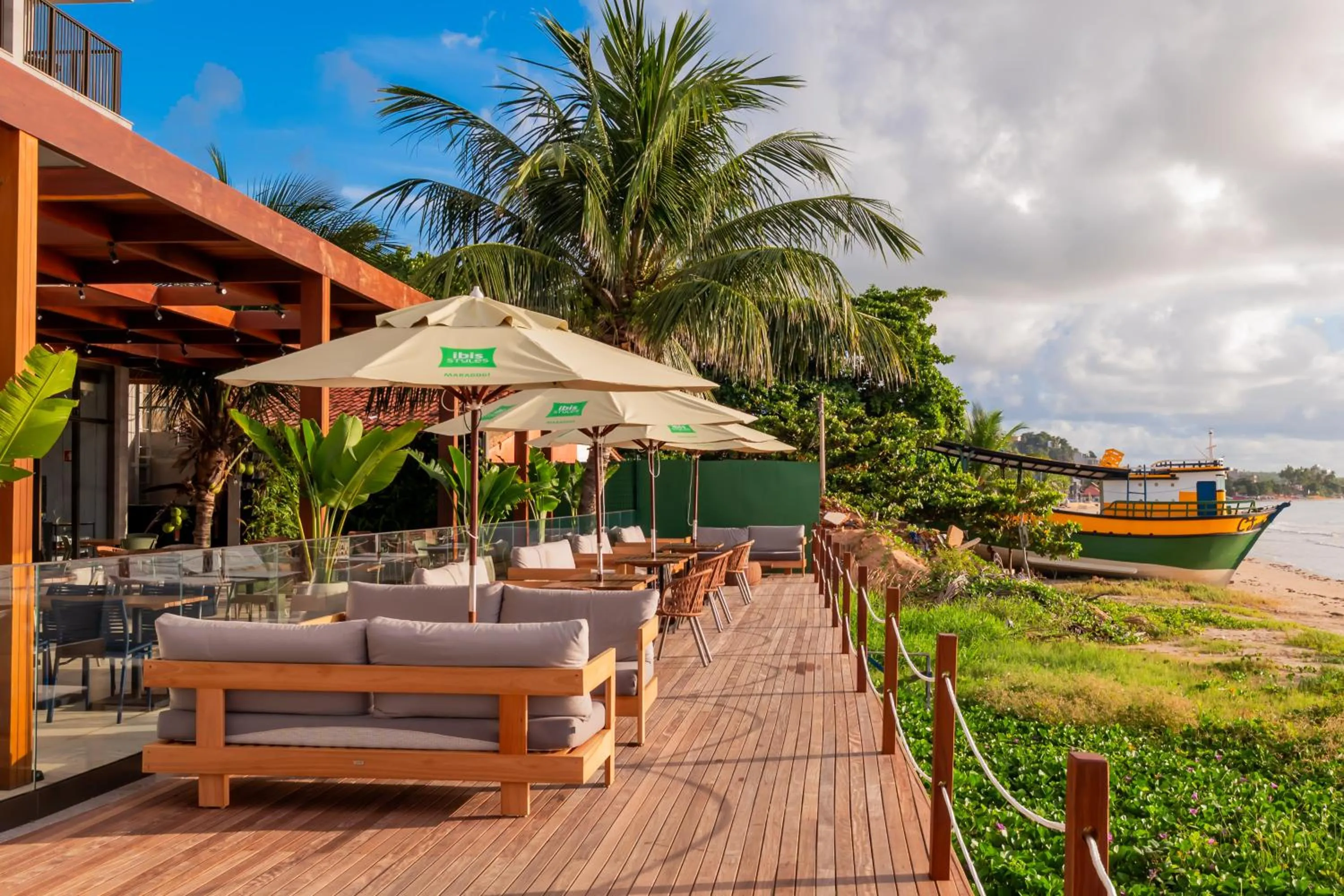 Patio in Ibis Styles Maragogi - O primeiro Ibis Styles pé na areia do Brasil