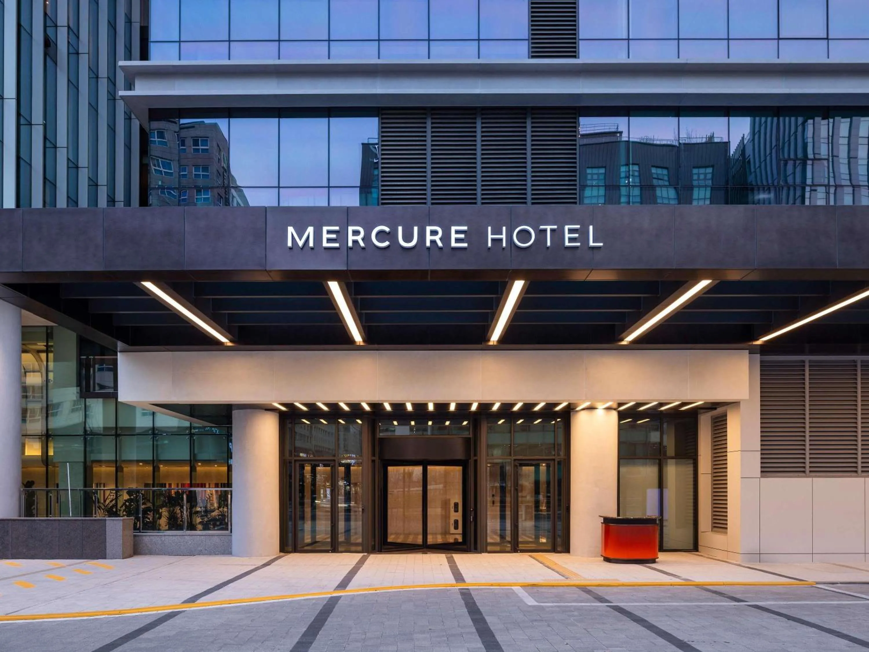 Property building in Mercure Ambassador Seoul Magok