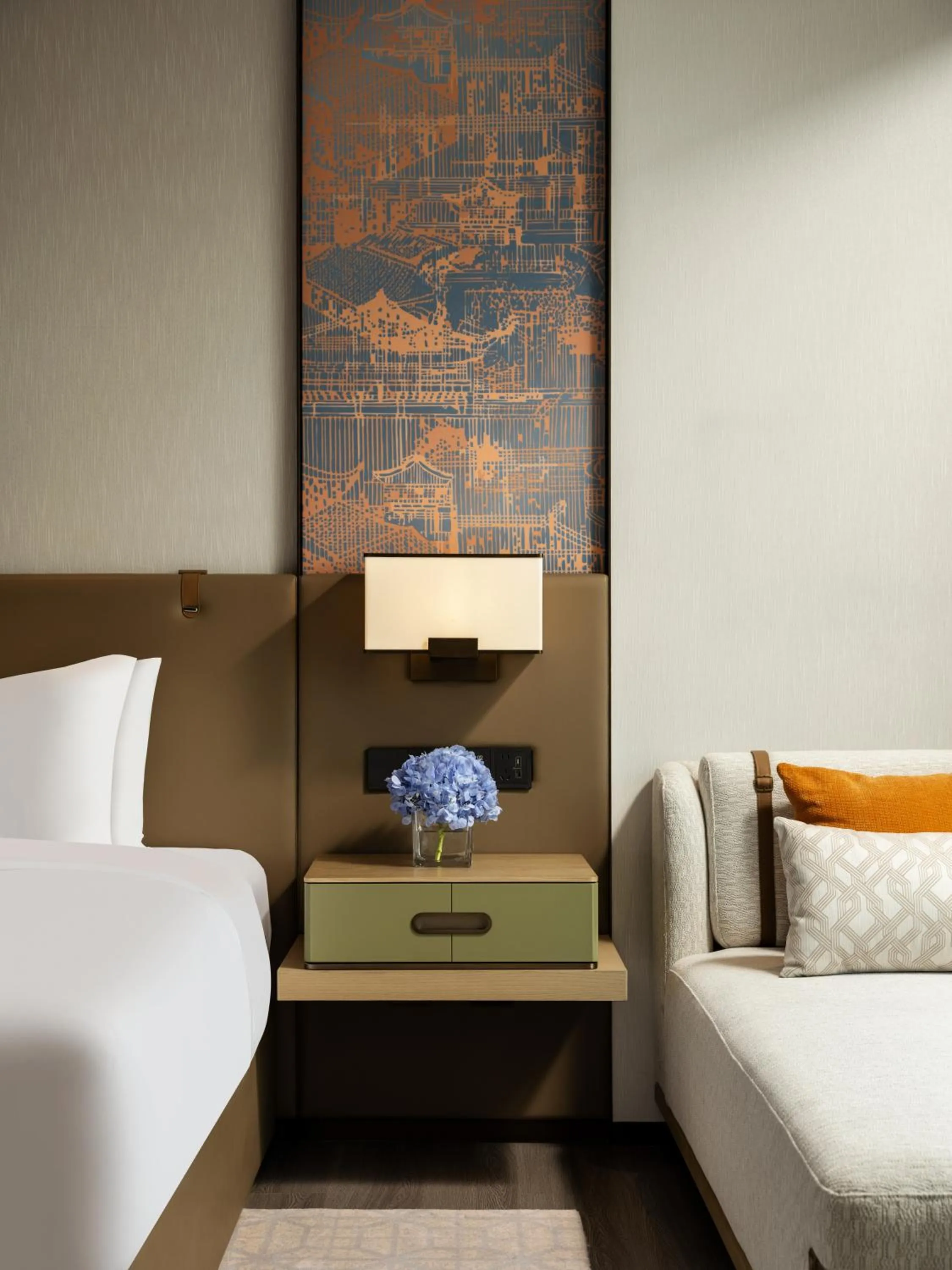 Bed in Grand Mercure Changzhou Luoxi