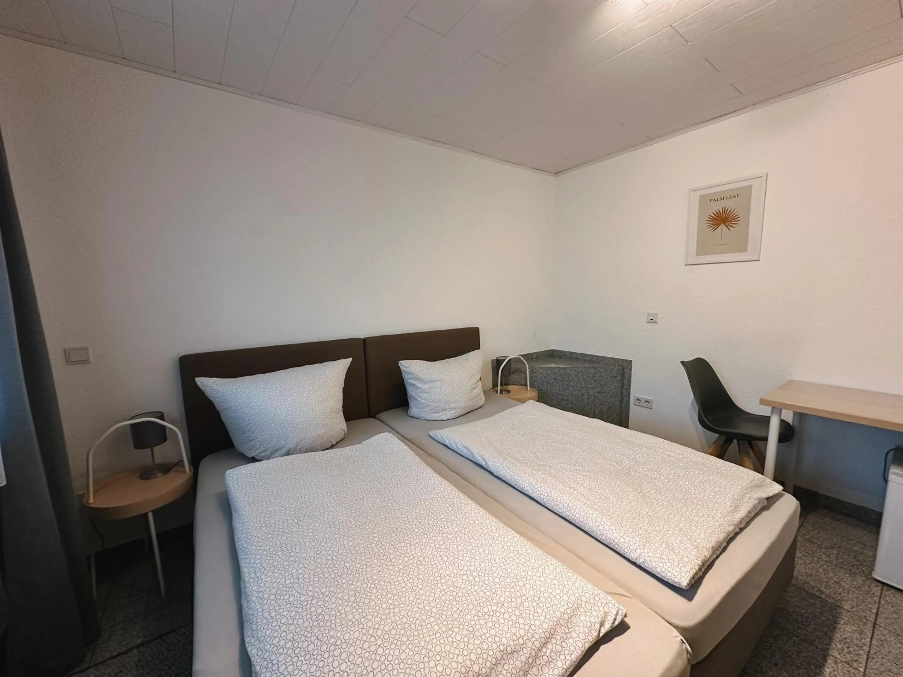Bed in Hotel Traube Rheinhessen