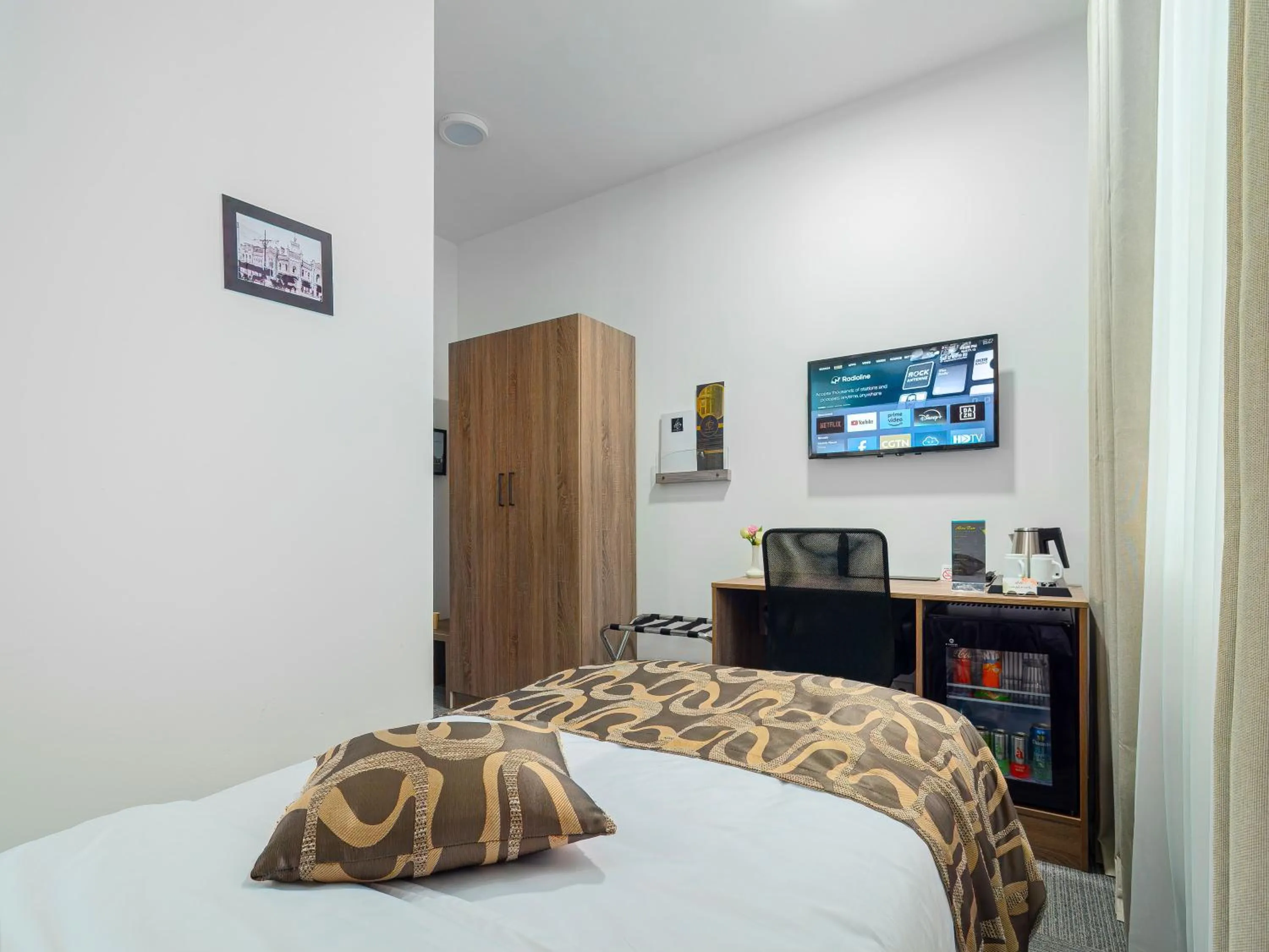 TV and multimedia, Bed in TA Collection Hotel