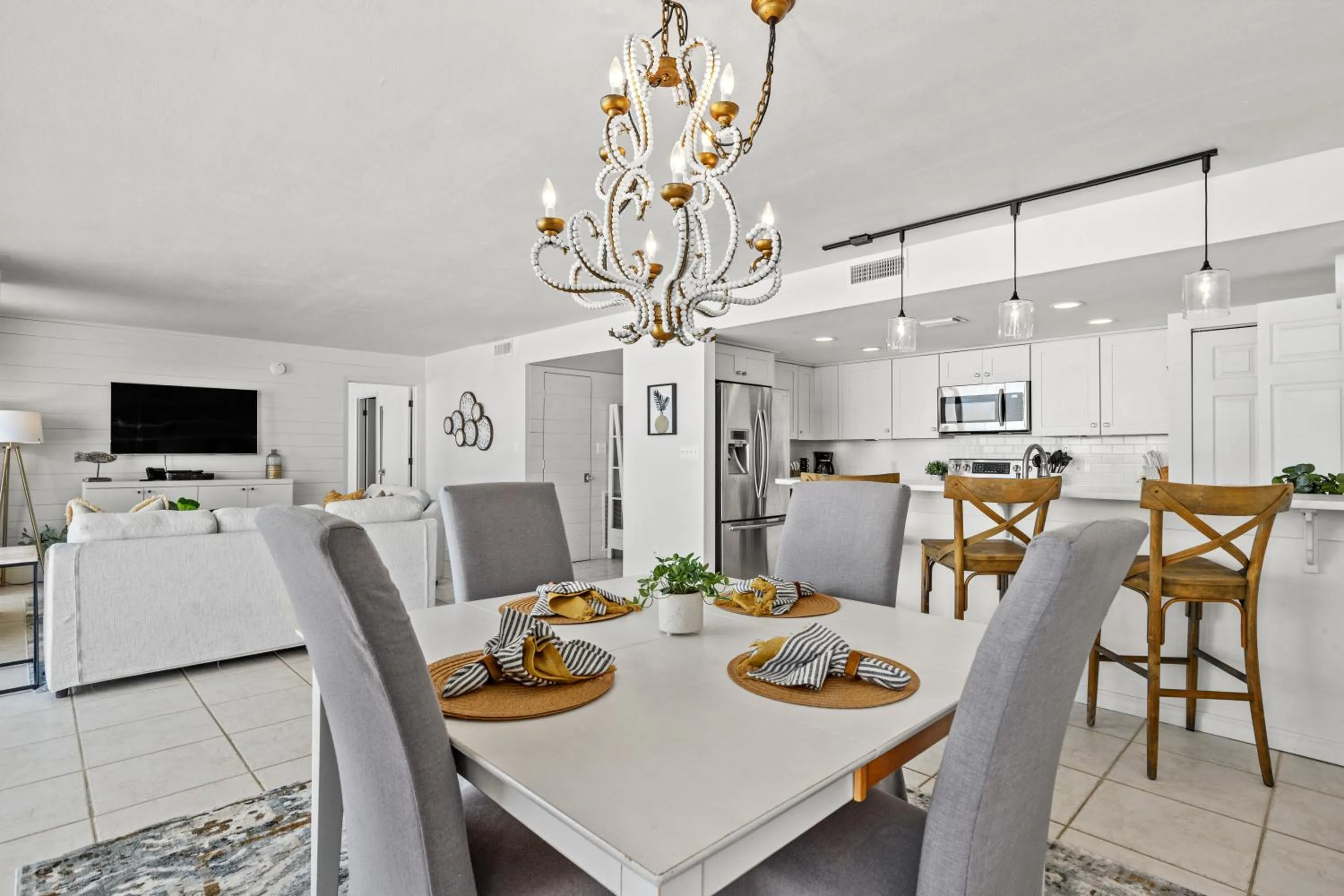 Sandpiper Beacon Beach Resort