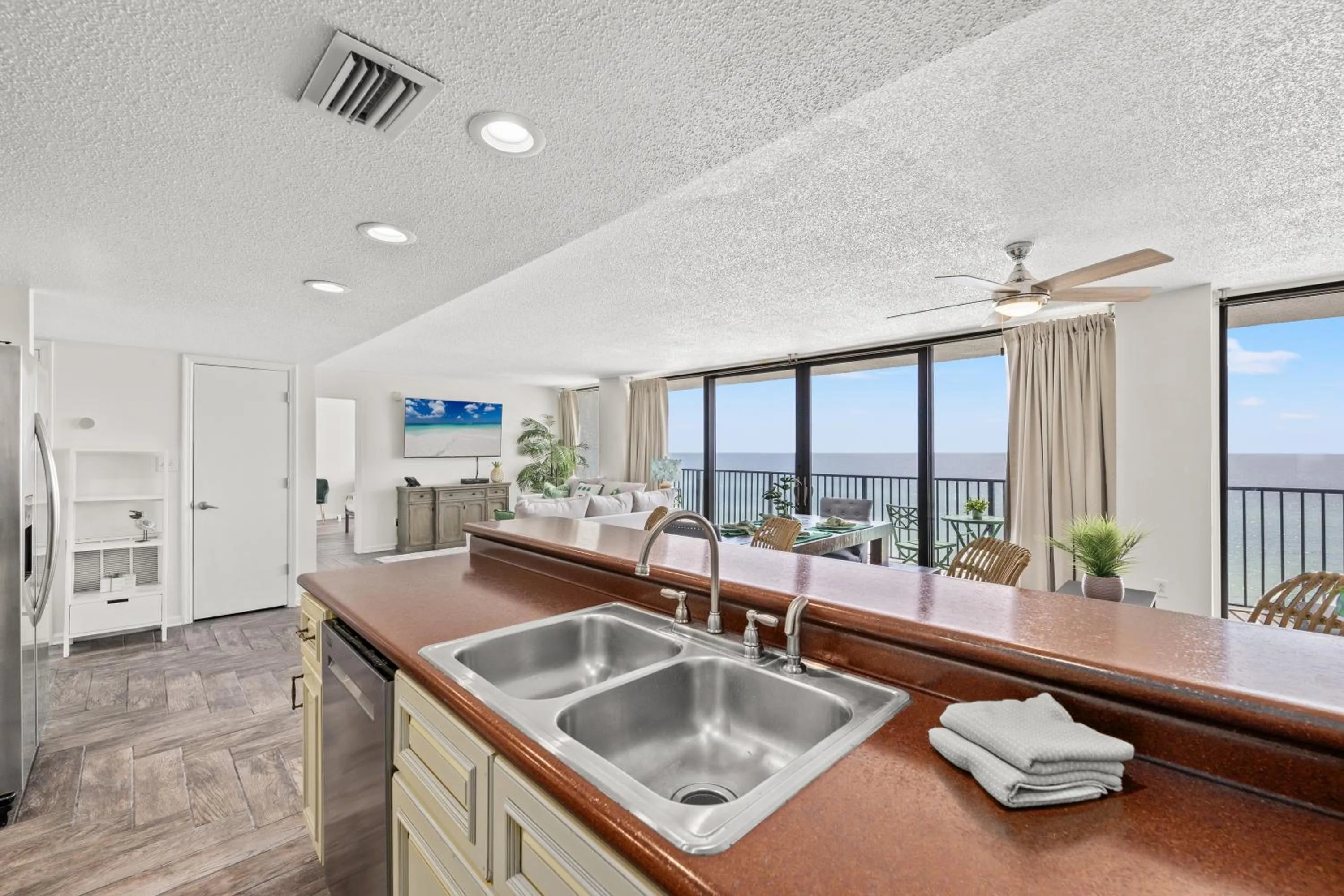 Sandpiper Beacon Beach Resort