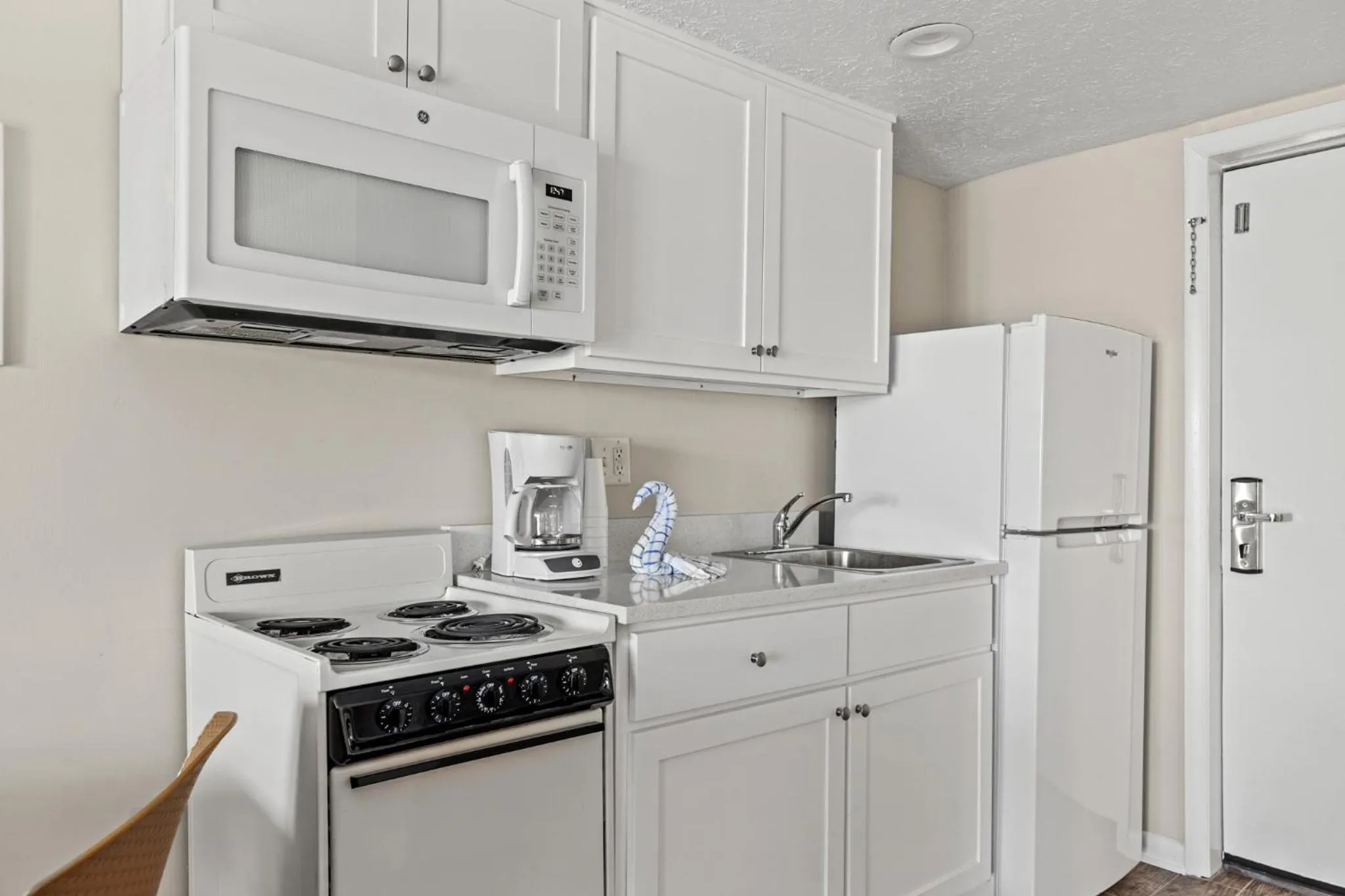 Sandpiper Beacon Beach Resort