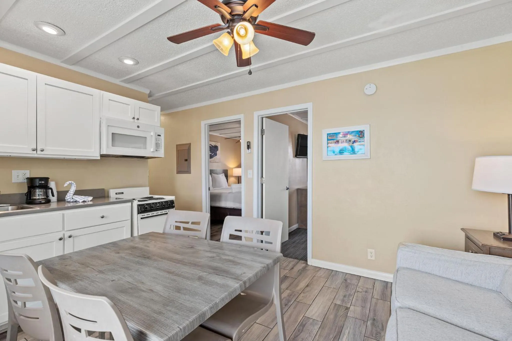 Sandpiper Beacon Beach Resort