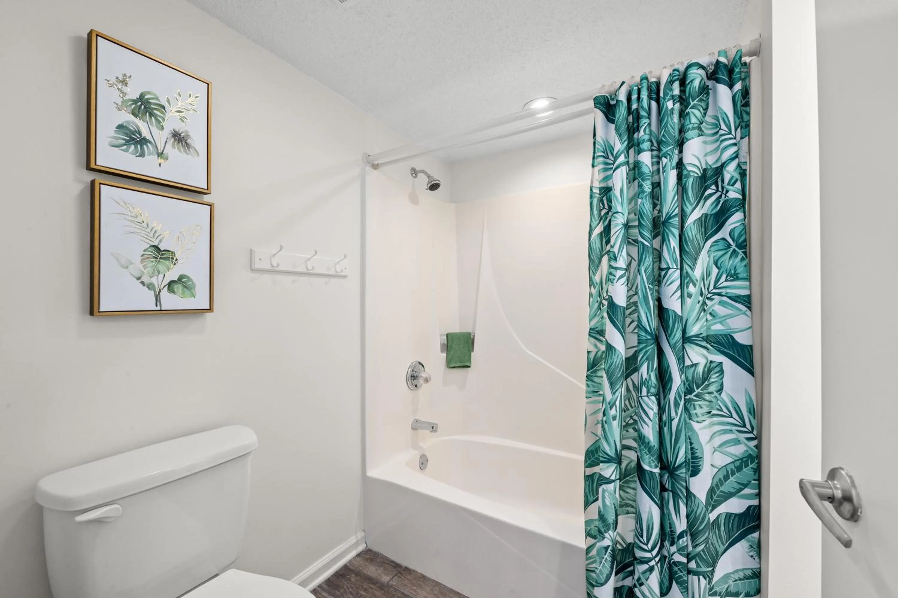 Sandpiper Beacon Beach Resort