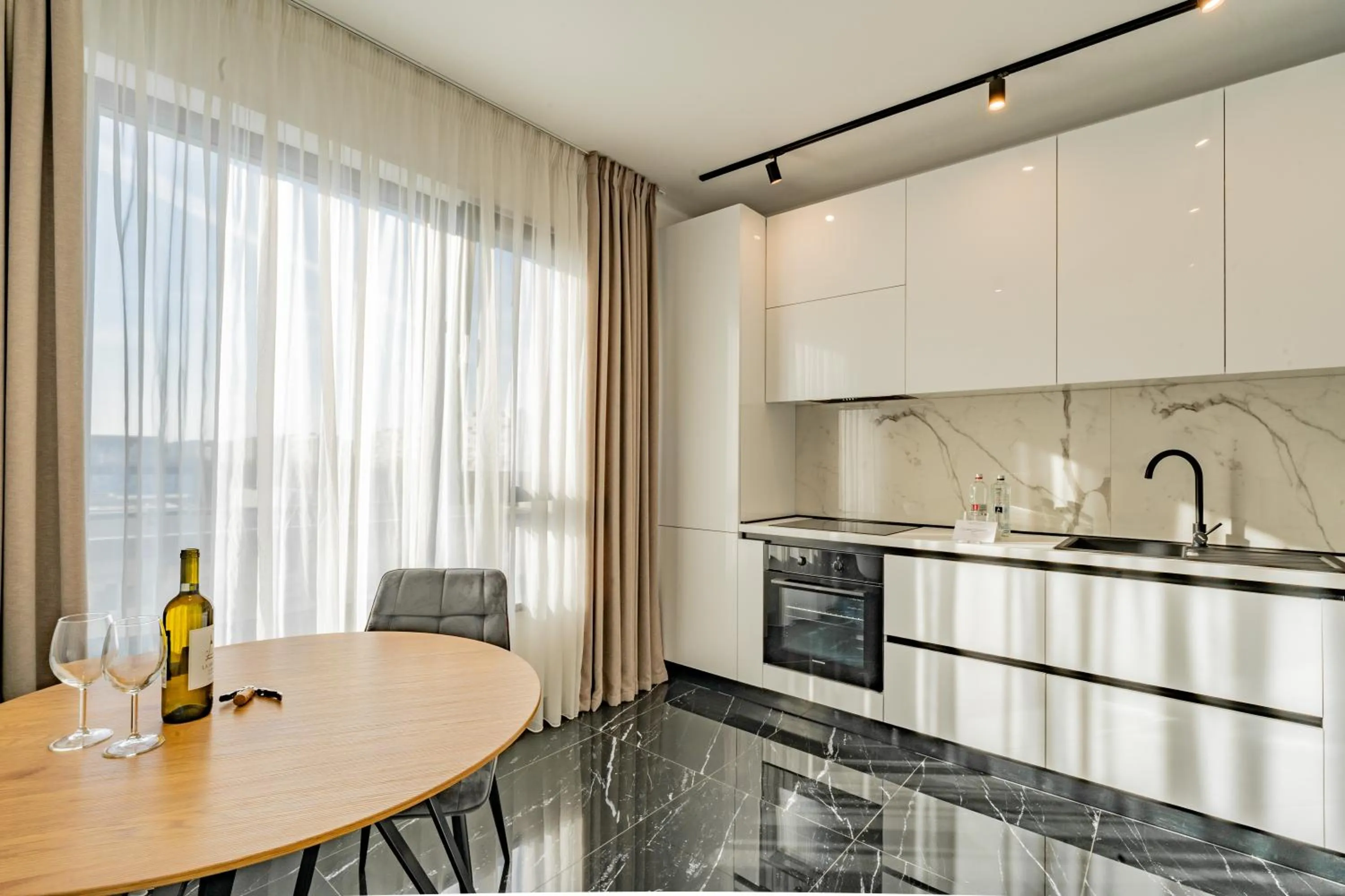 Kitchen or kitchenette in Cavar Aparthotel