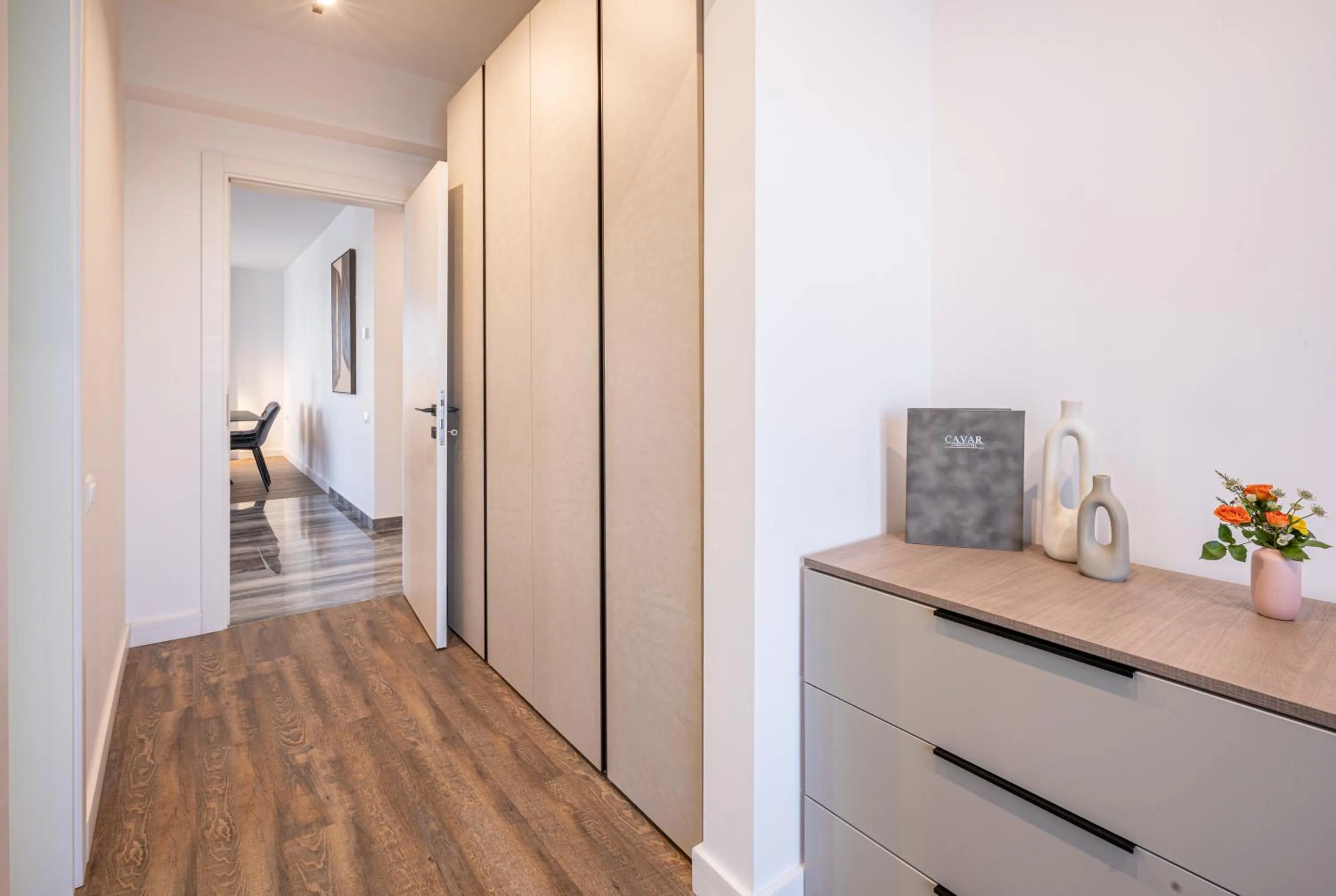 wardrobe in Cavar Aparthotel