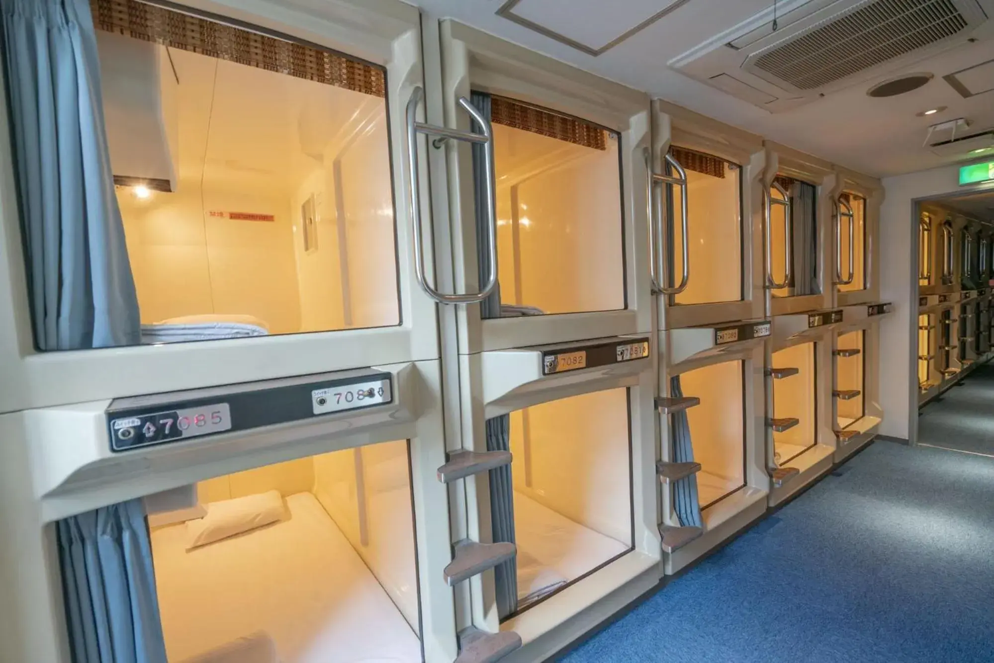 Capsule Inn Otsuka Capsule Inn Otsuka