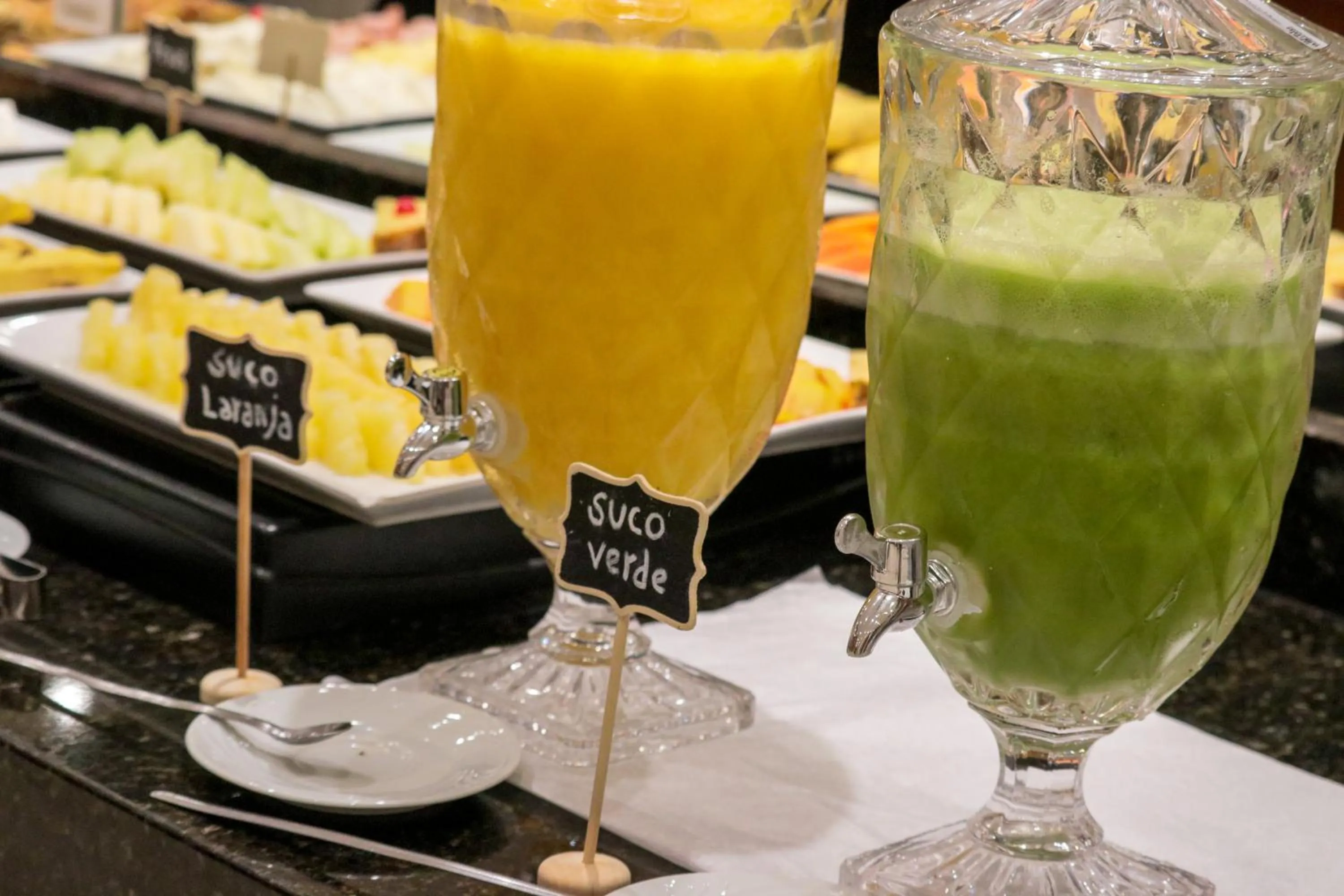 Food and drinks in DOM Barra Hotel