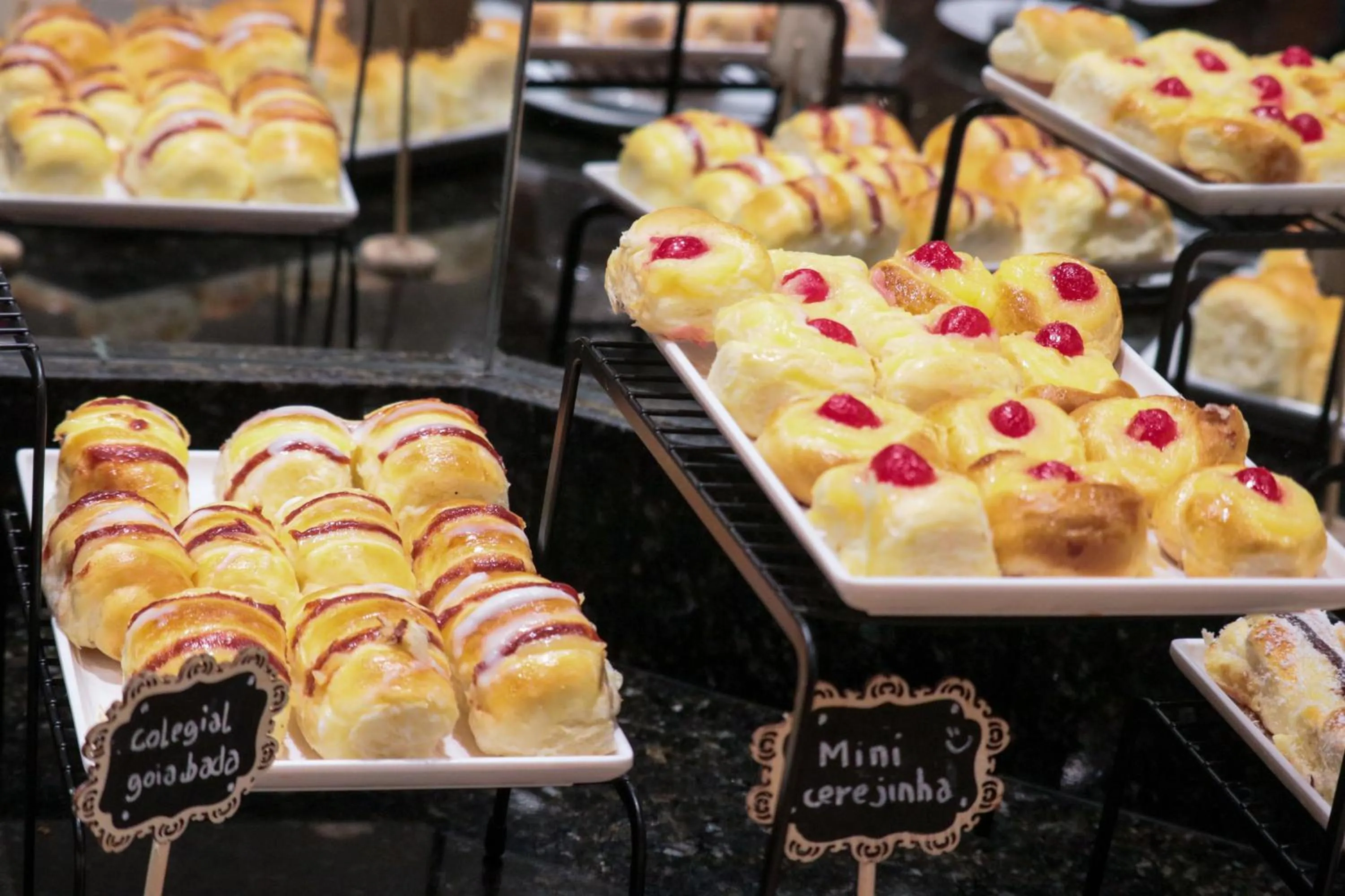 Breakfast in DOM Barra Hotel