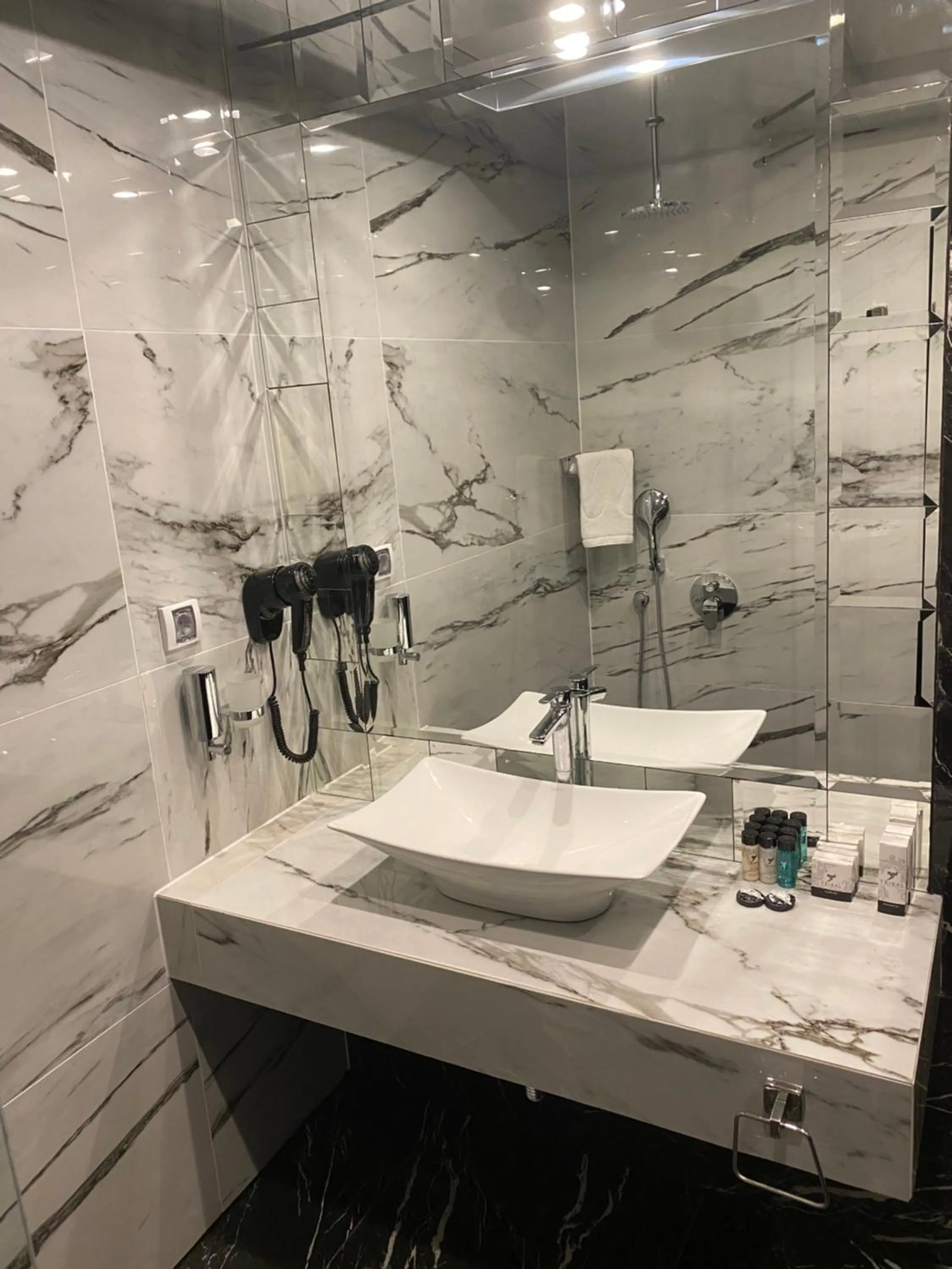 Bathroom in Hotel Royal Plovdiv