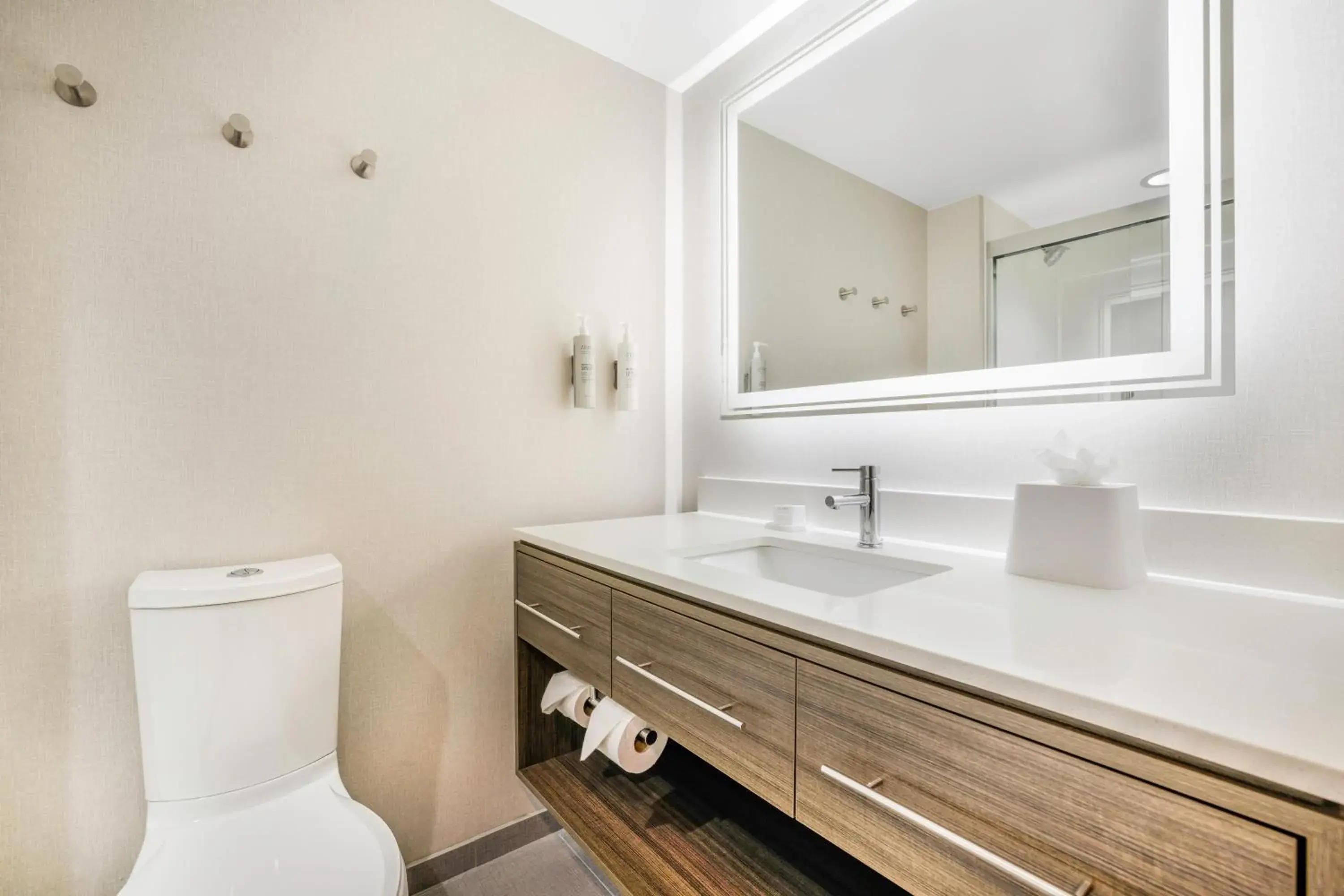 Studio Suite with Two Queen Beds - Hearing Access in Home2 Suites By Hilton Madison East Studio Suite with Two Queen Beds - Hearing Access in Home2 Suites By Hilton Madison East