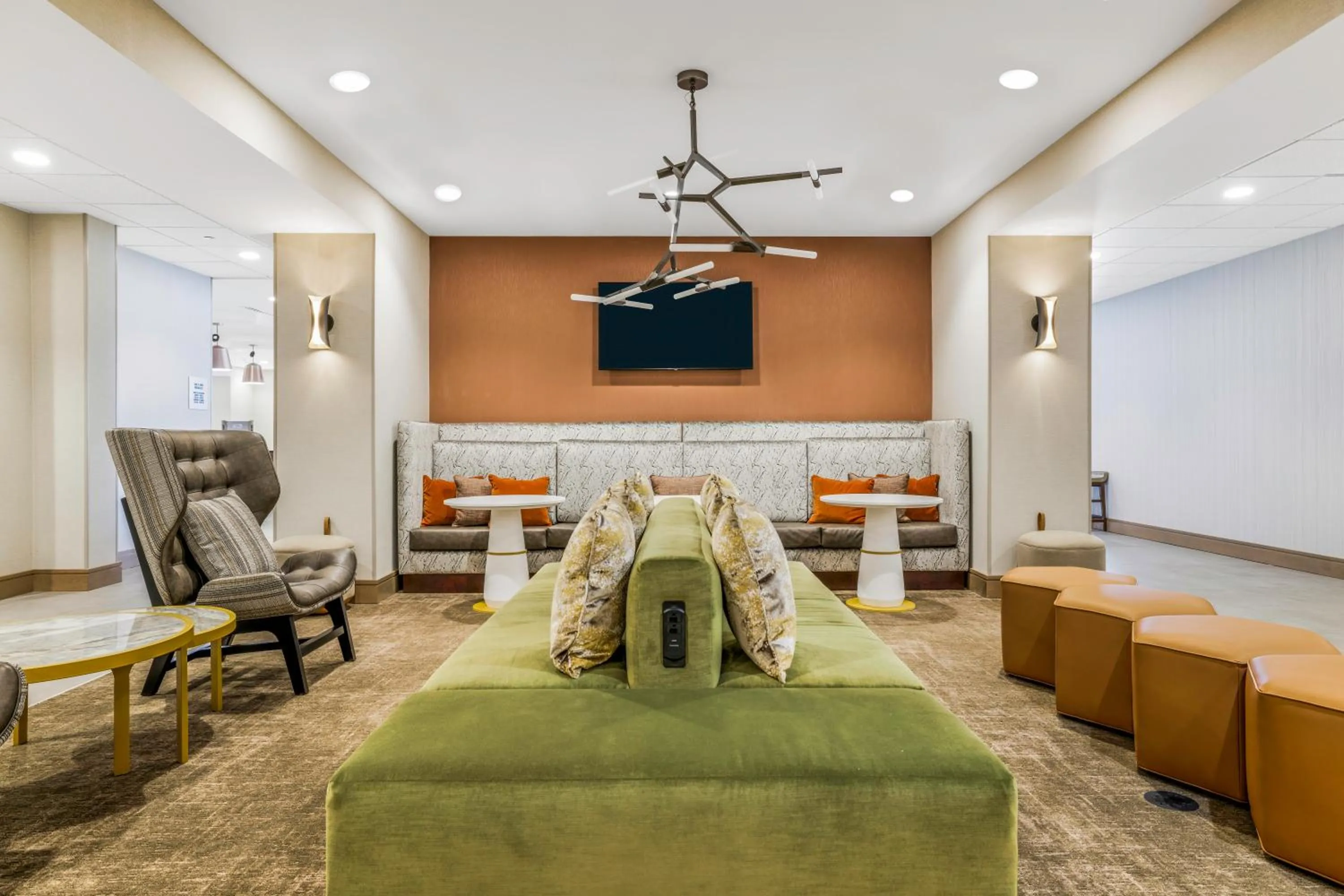 Lobby or reception in Home2 Suites By Hilton Madison East